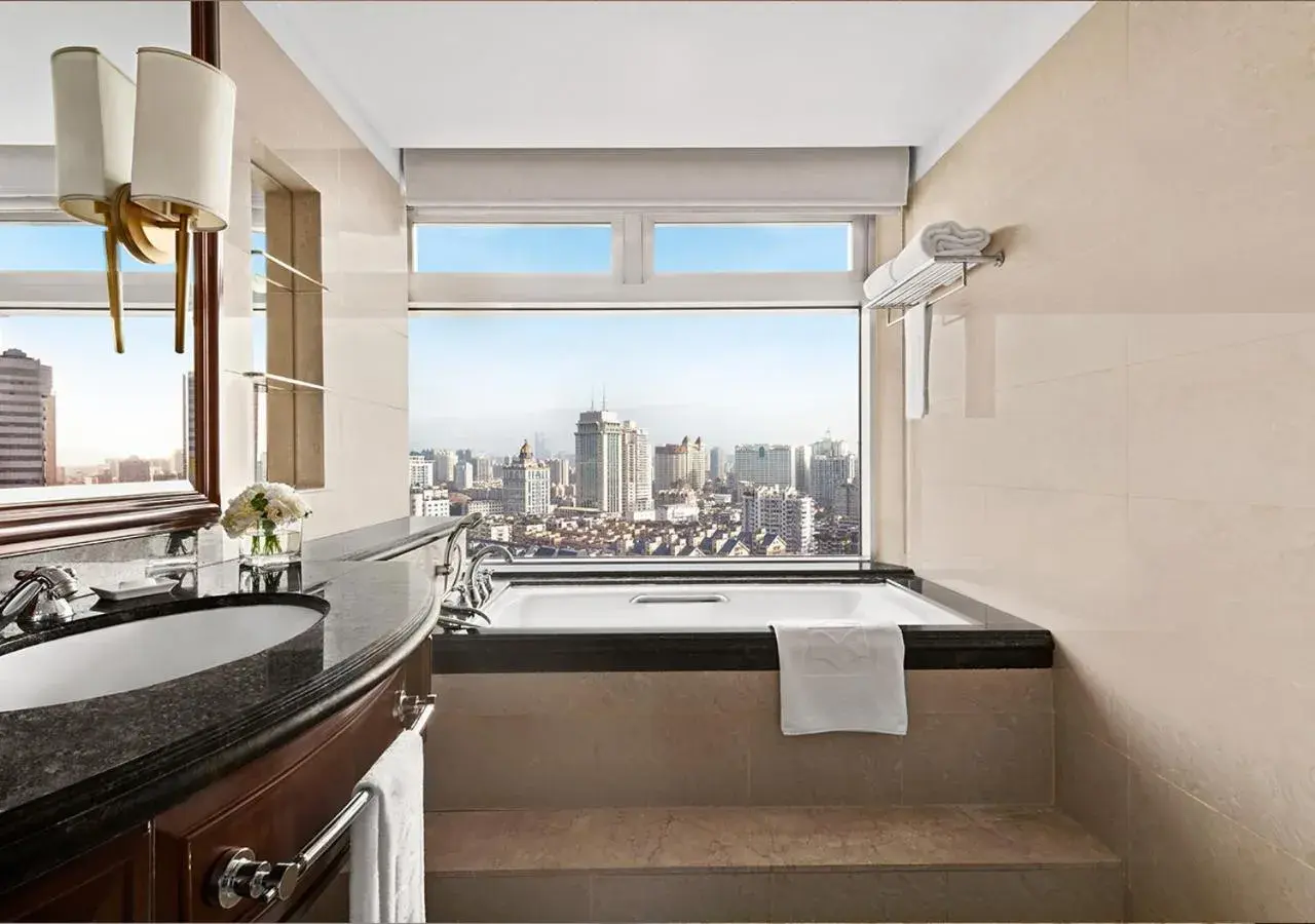 Executive Double Room in Shangri-La Fuzhou Executive Double Room in Shangri-La Fuzhou