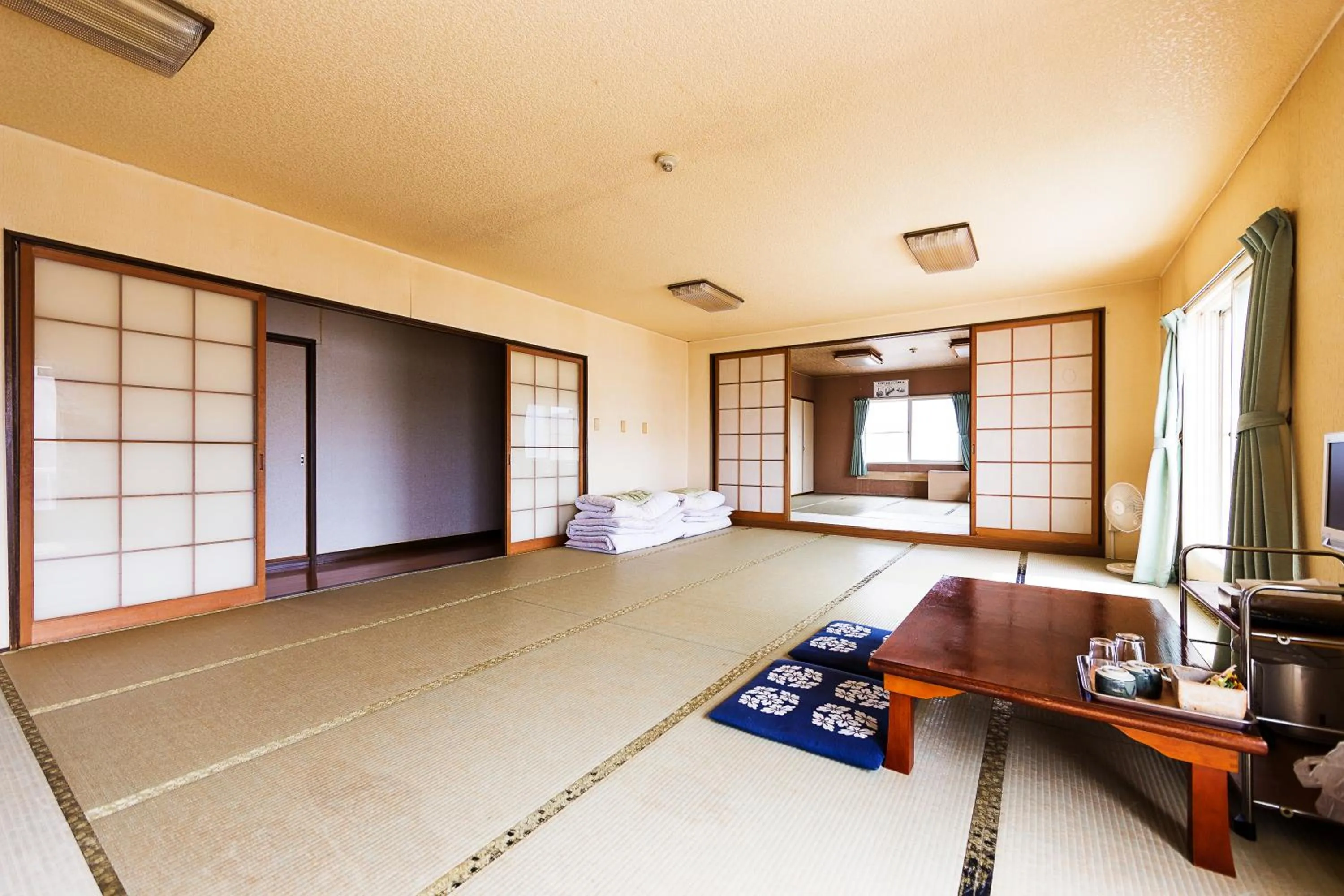 Photo of the whole room in Minshuku Nihonkai