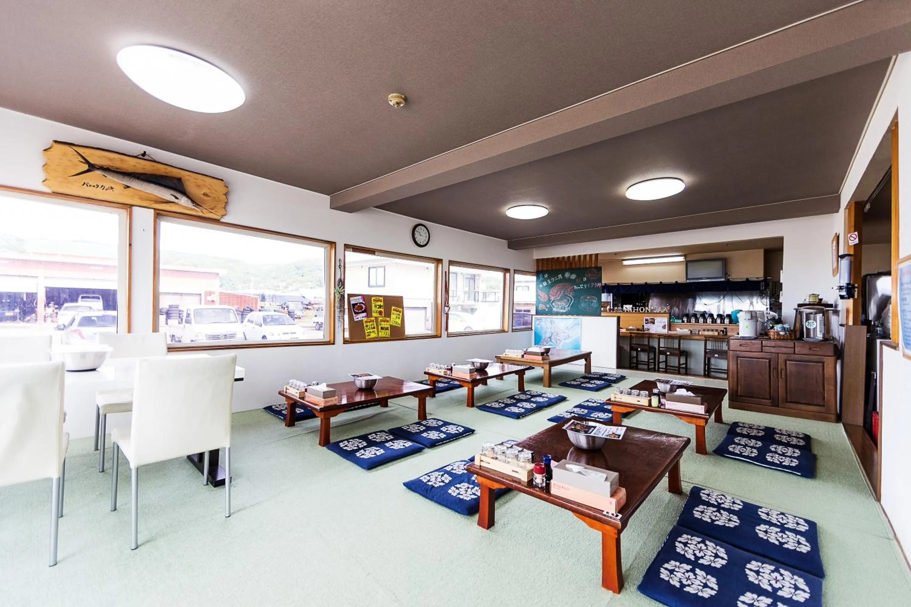 Communal lounge/ TV room in Minshuku Nihonkai