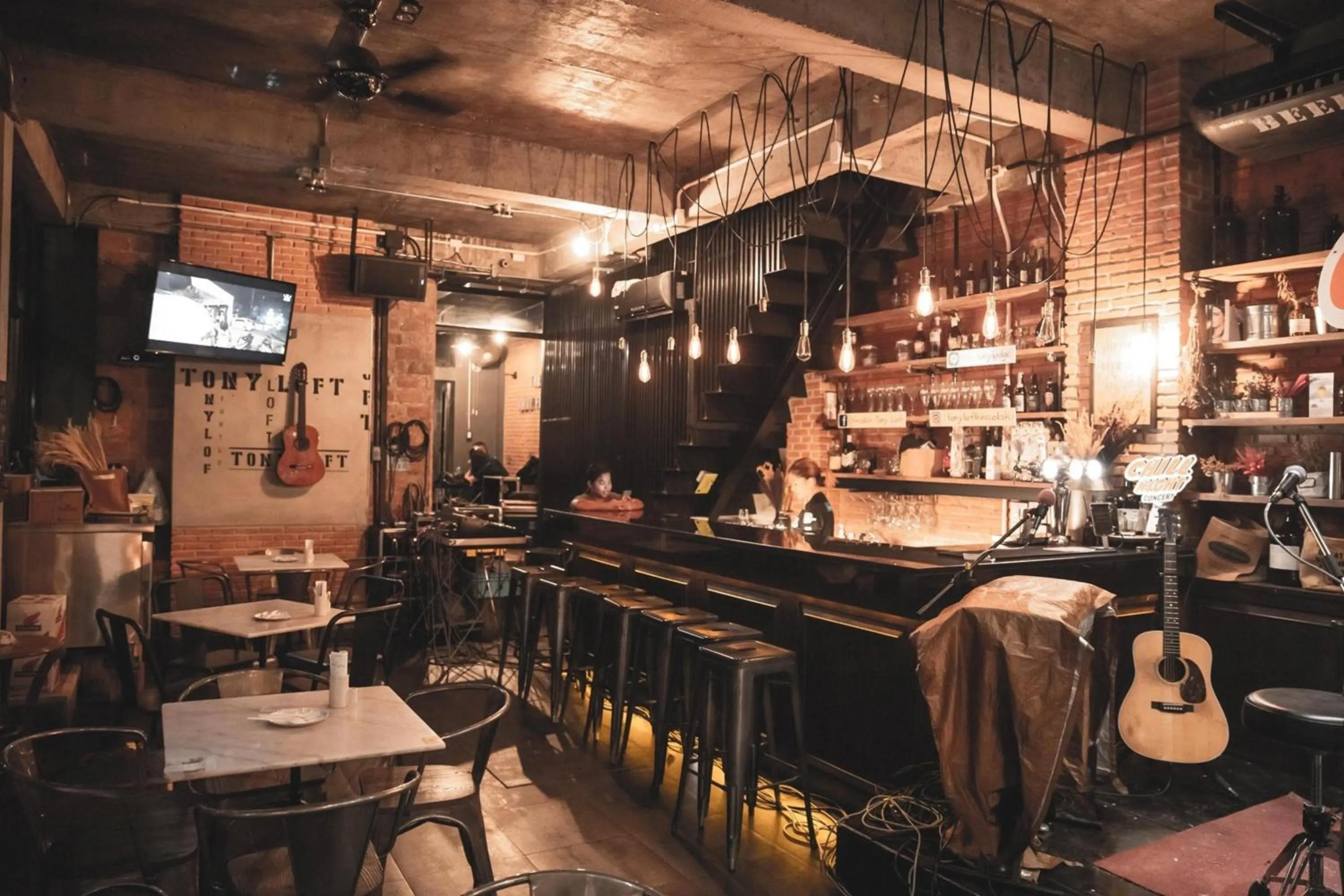 Restaurant/places to eat in Motive Cottage Resort