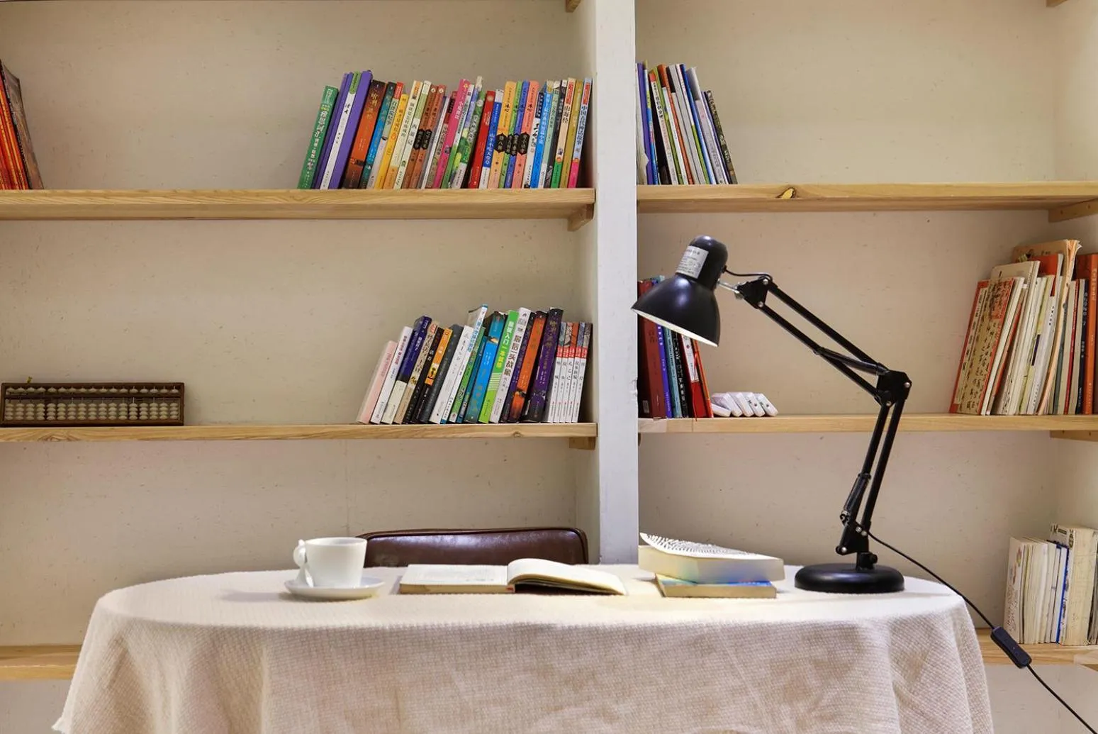 Library in Sky Garden Inn