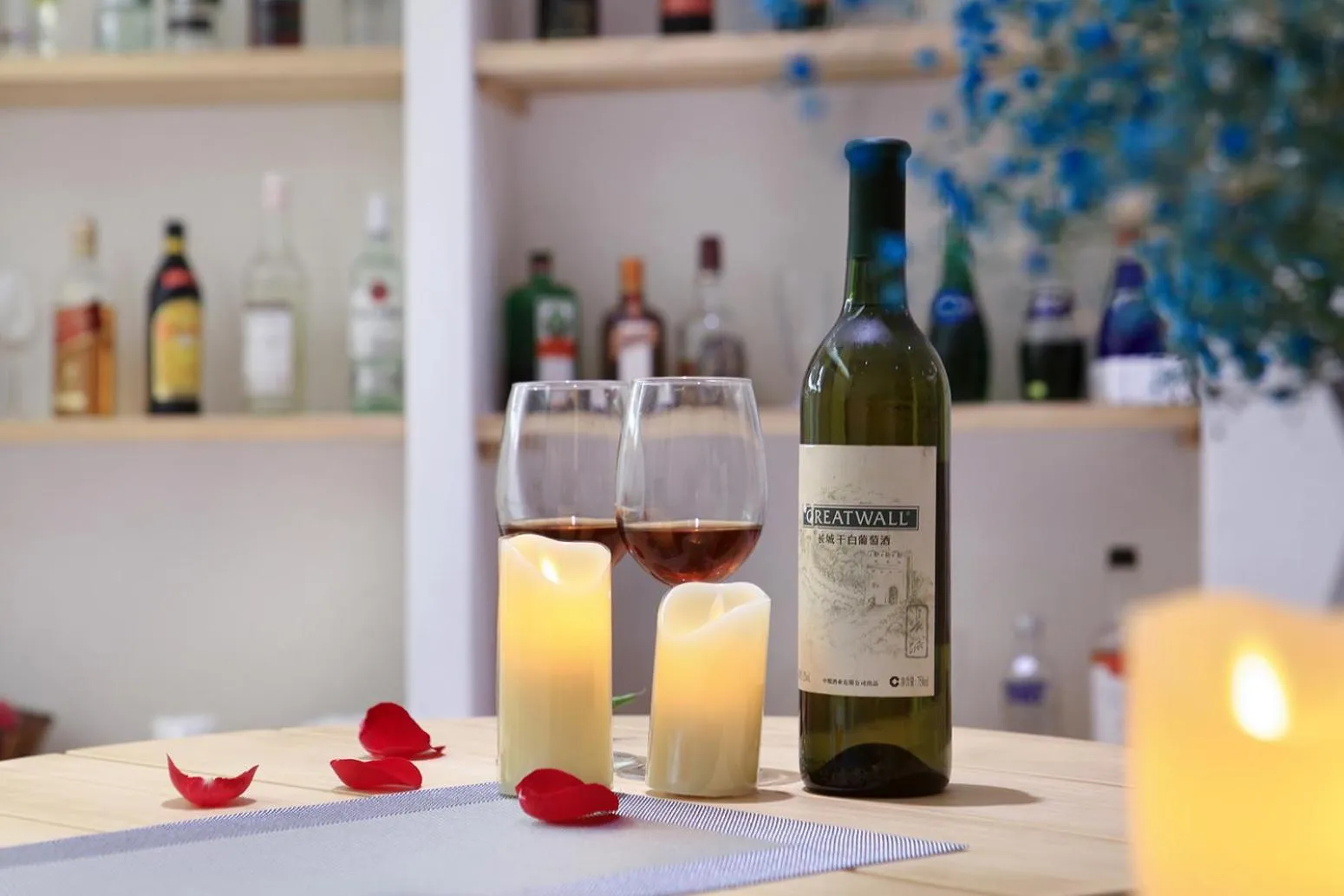 Lounge or bar in Sky Garden Inn