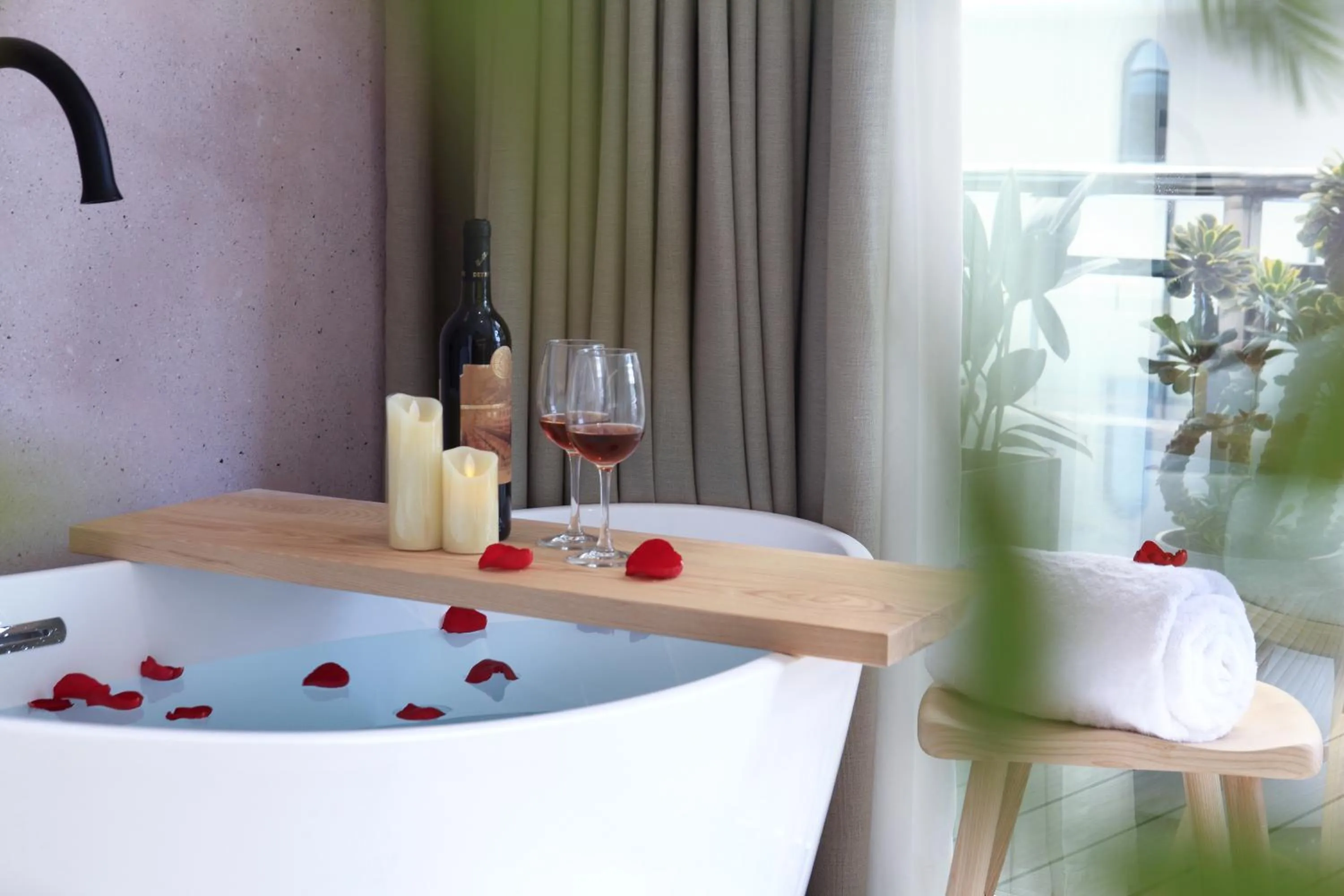 Hot Tub in Sky Garden Inn