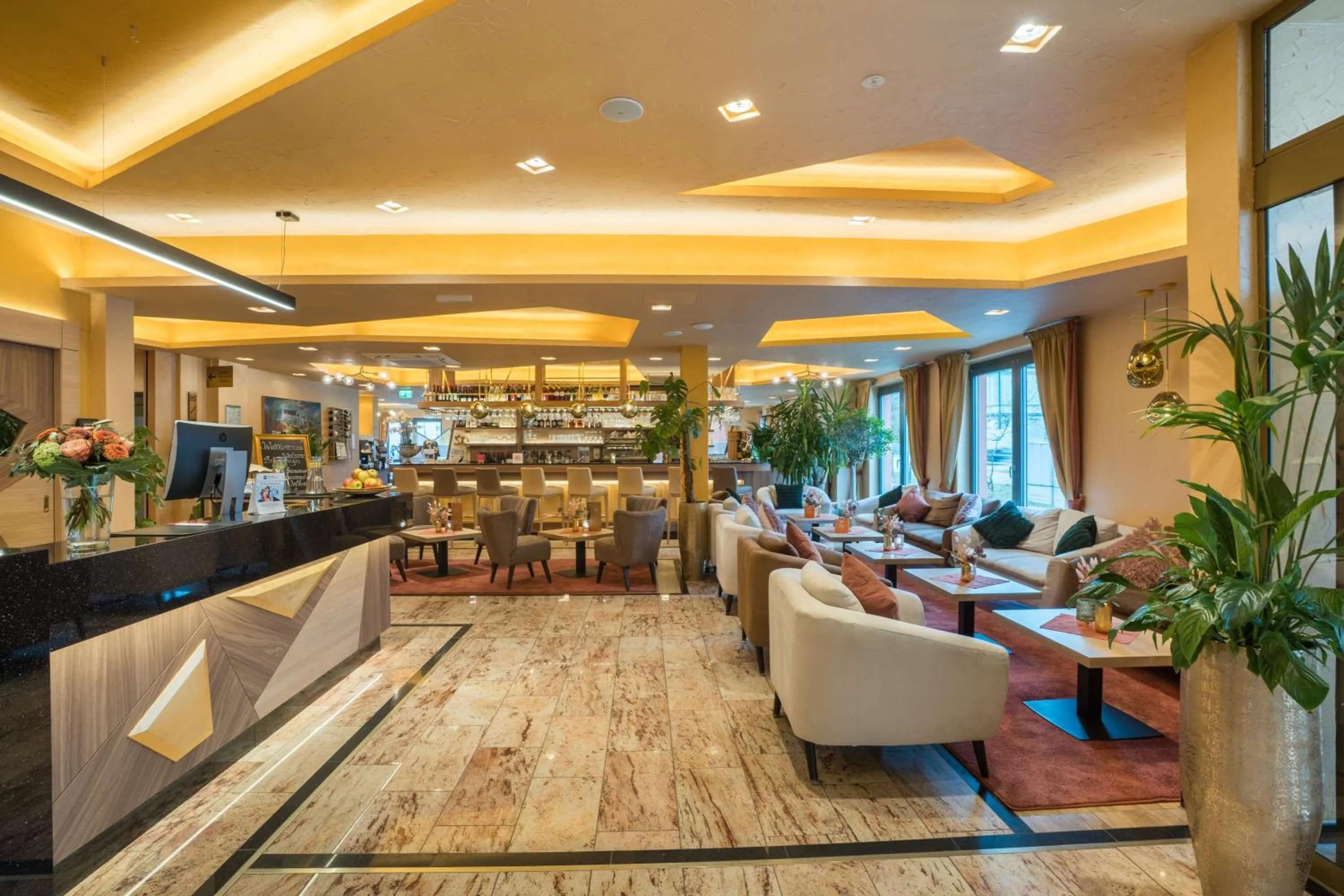 Lobby or reception in Best Western Plus Hotel Füssen