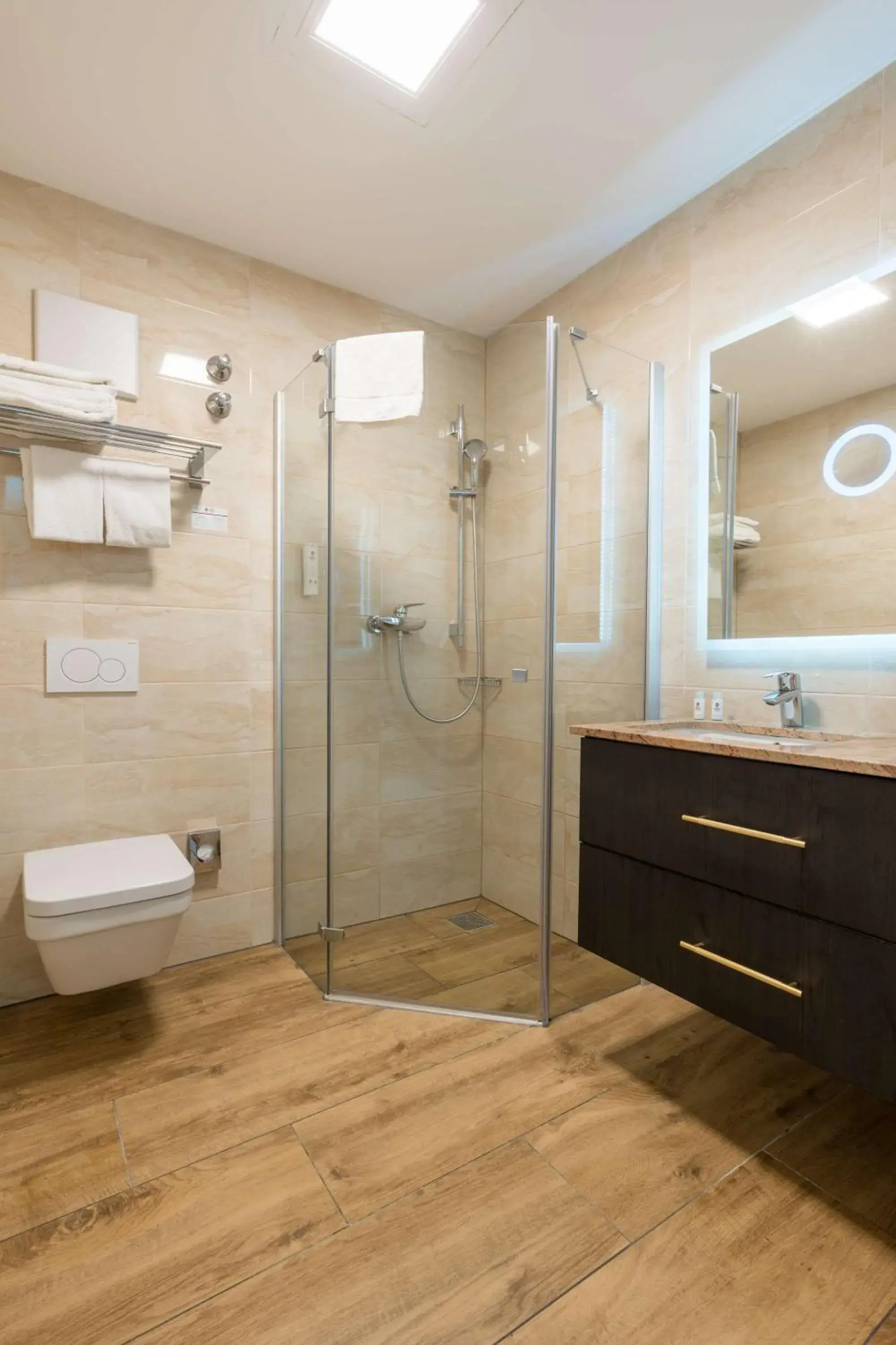 Bedroom in Best Western Plus Hotel Füssen Bedroom in Best Western Plus Hotel Füssen