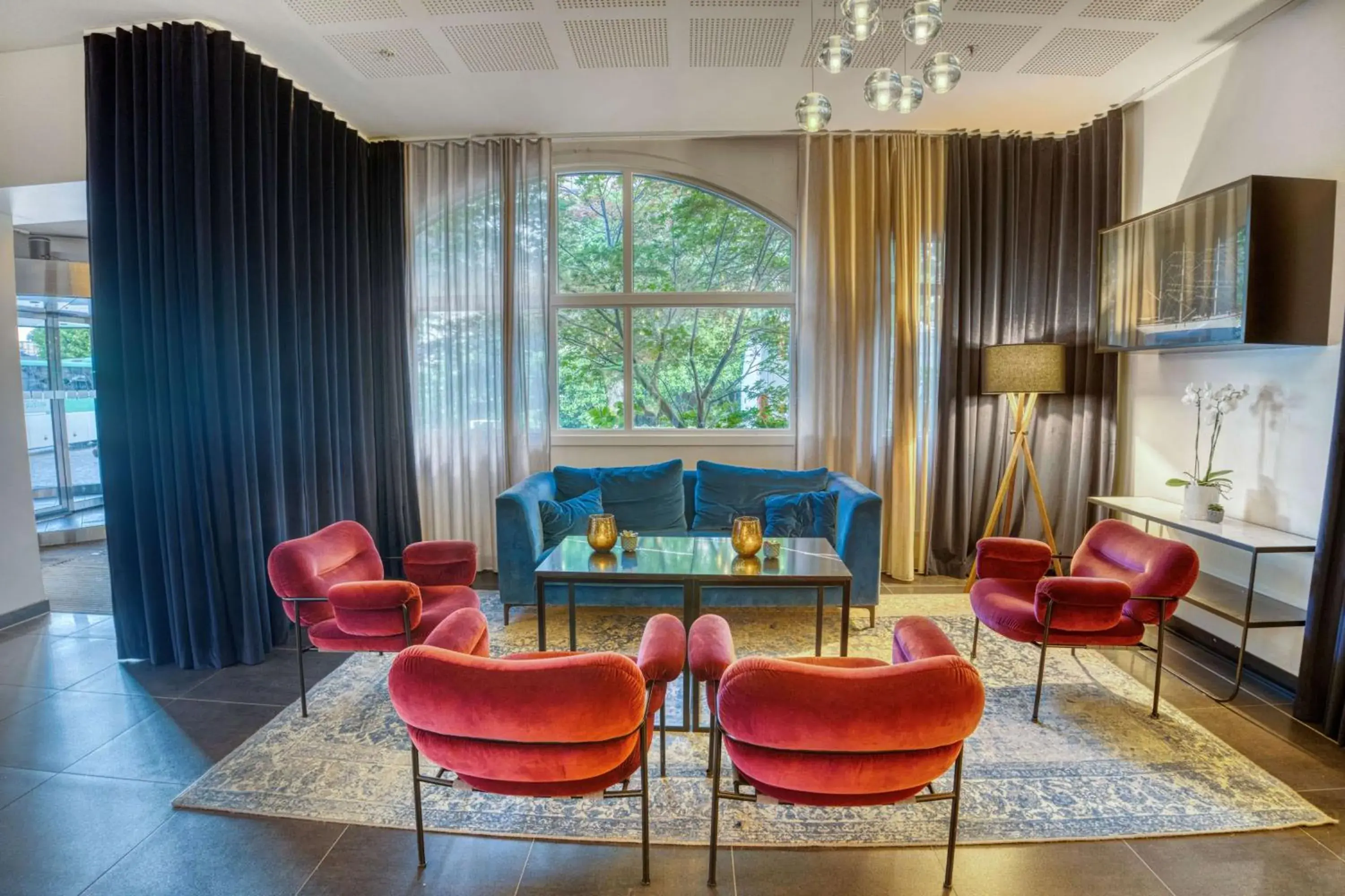 Lobby or reception in Radisson Blu Royal Hotel, Bergen Lobby or reception in Radisson Blu Royal Hotel, Bergen