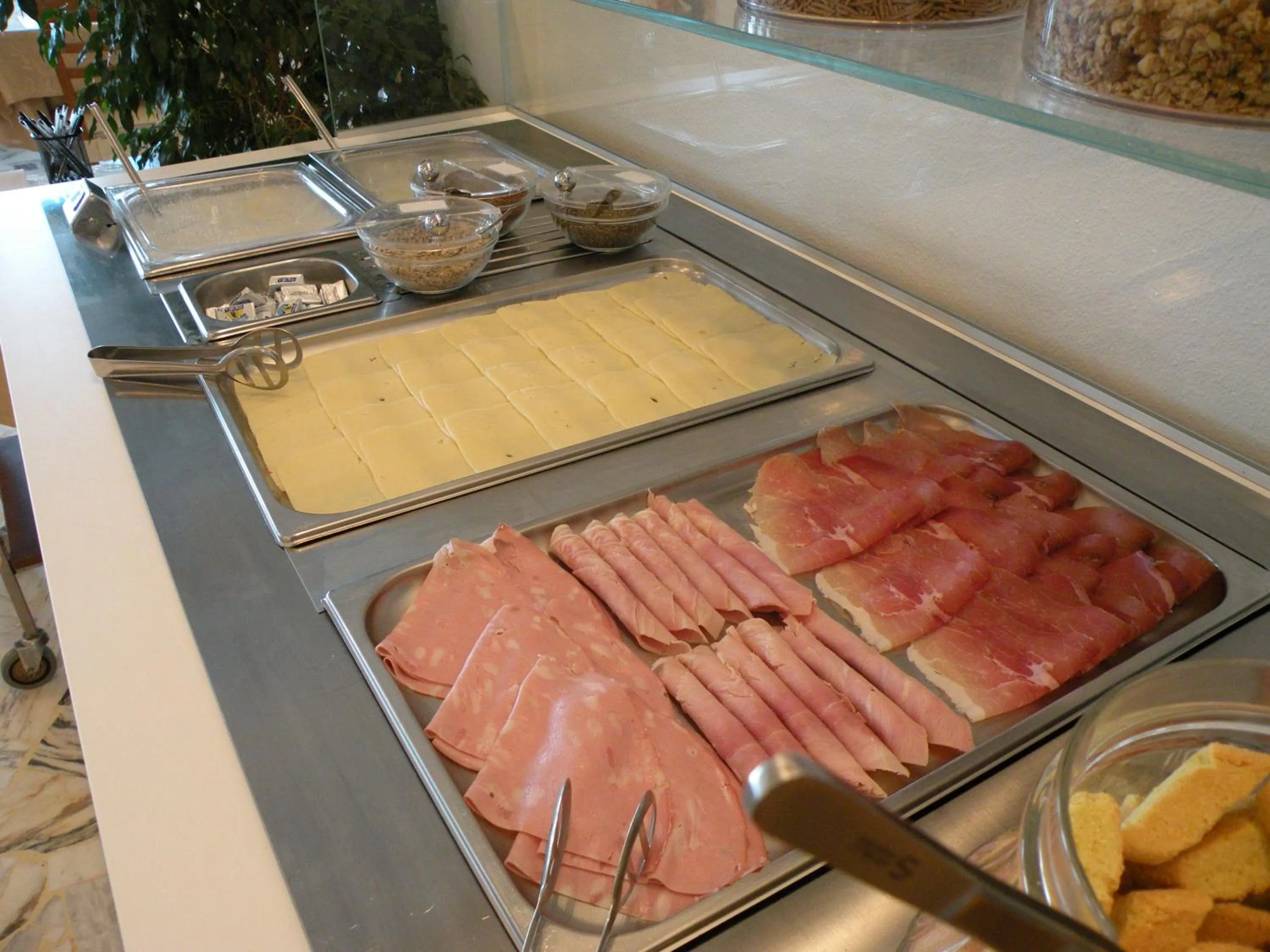 Breakfast in Hotel Parrini