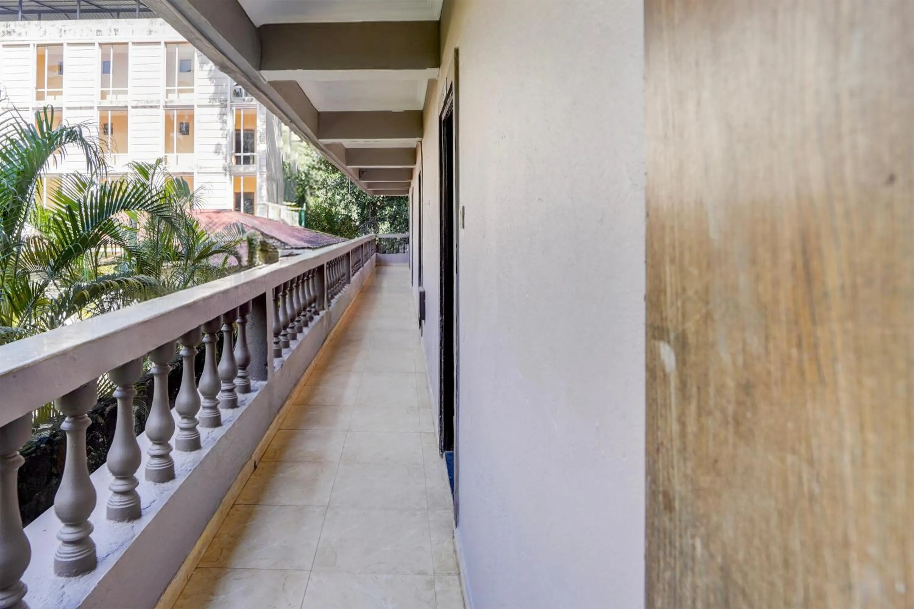 Lobby or reception in Super Hotel O Calangute-Baga Crossway Formerly Rustic Village