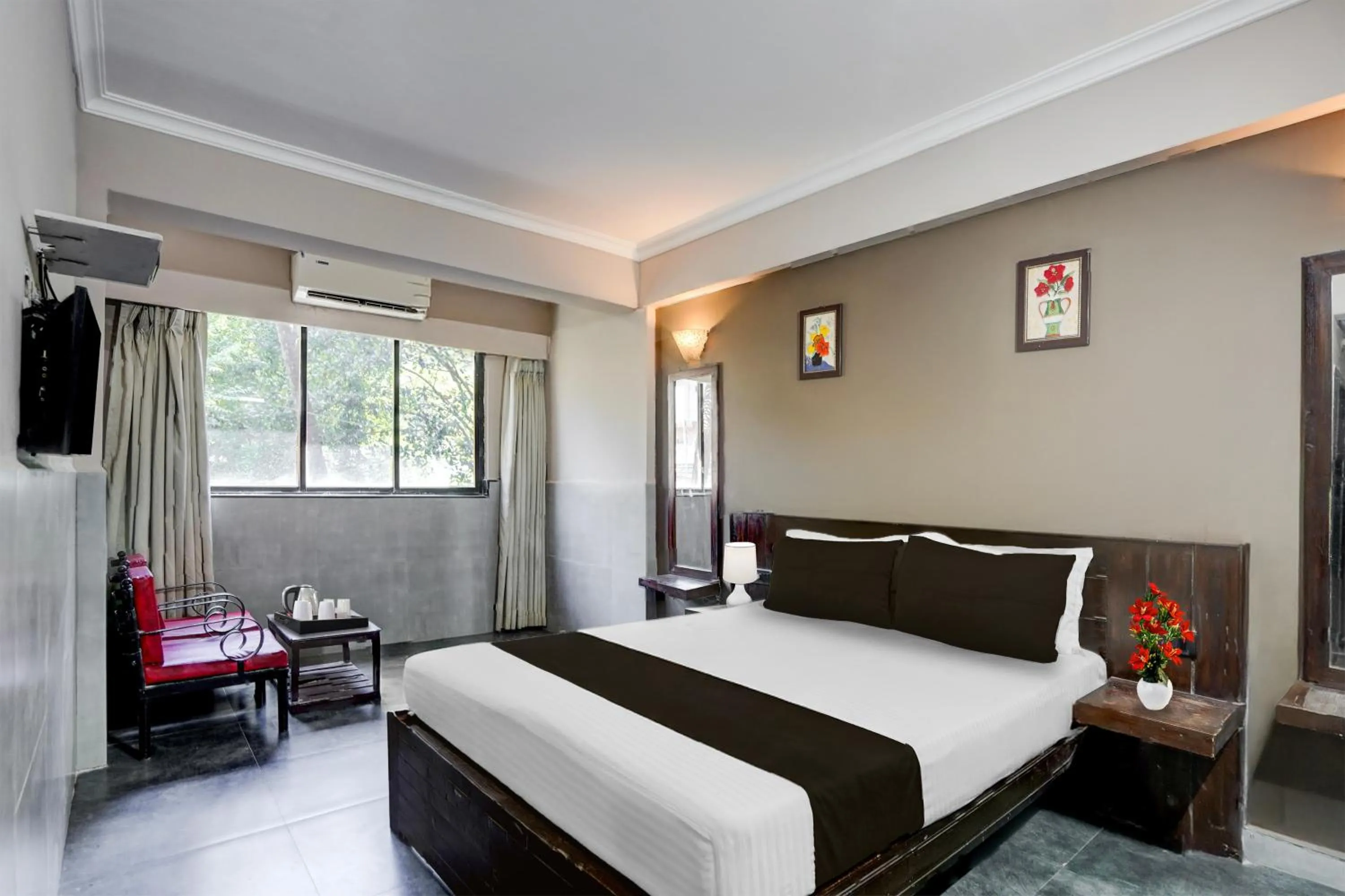 Bedroom, Bed in Super Hotel O Calangute-Baga Crossway Formerly Rustic Village