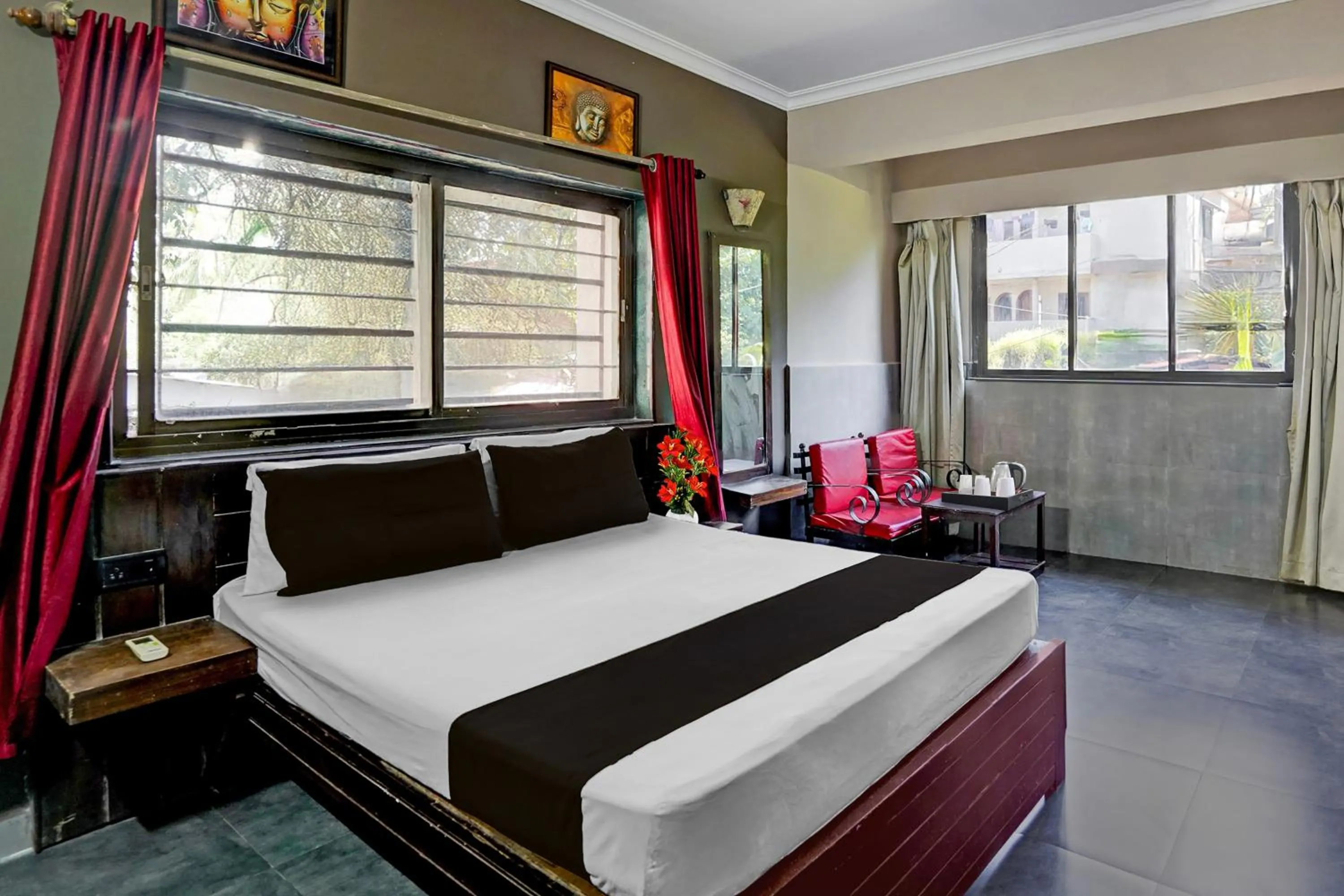 Bedroom, Bed in Super Hotel O Calangute-Baga Crossway Formerly Rustic Village