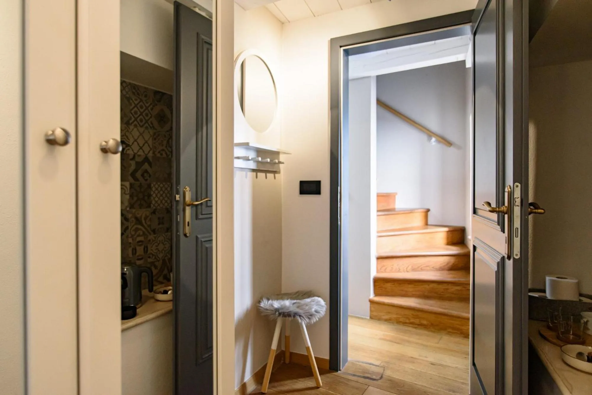 Property building, Bed in ART HOME ARTHUR by DuHomes