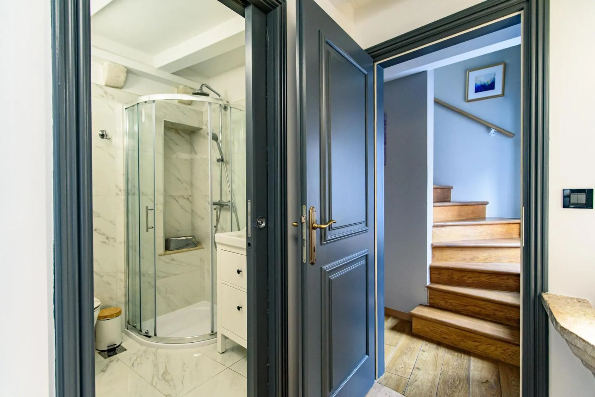 Shower in ART HOME ARTHUR by DuHomes