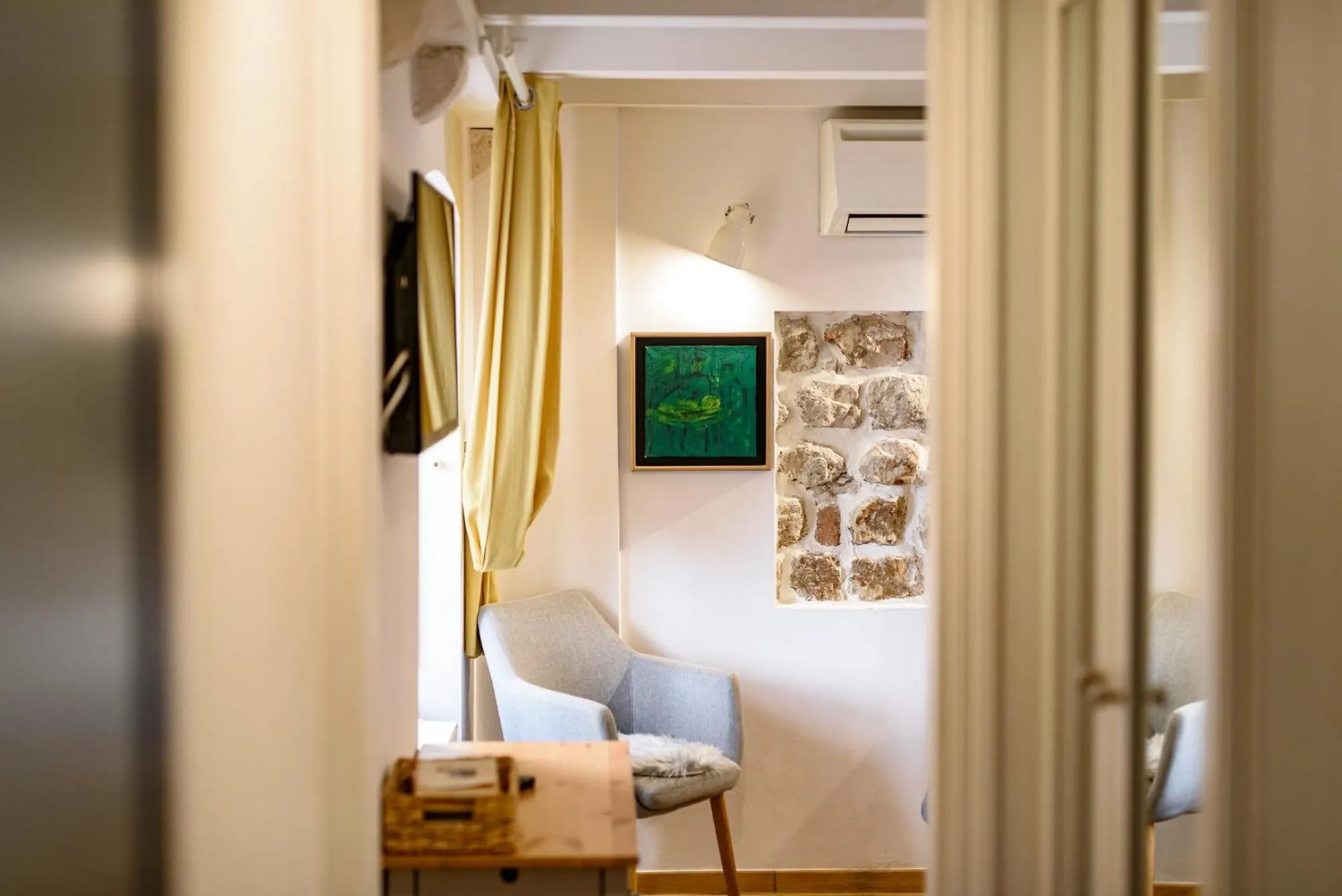 TV and multimedia in ART HOME ARTHUR by DuHomes