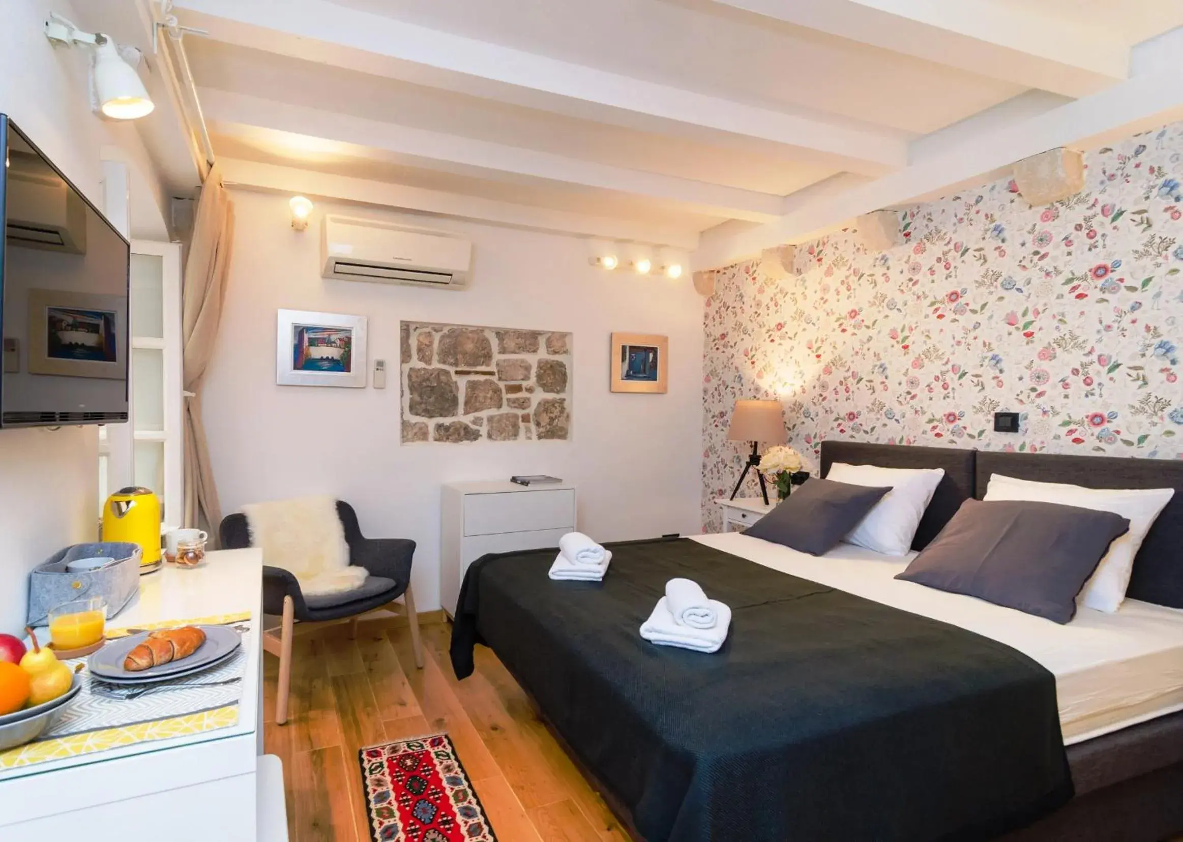 ART HOME ARTHUR by DuHomes ART HOME ARTHUR by DuHomes