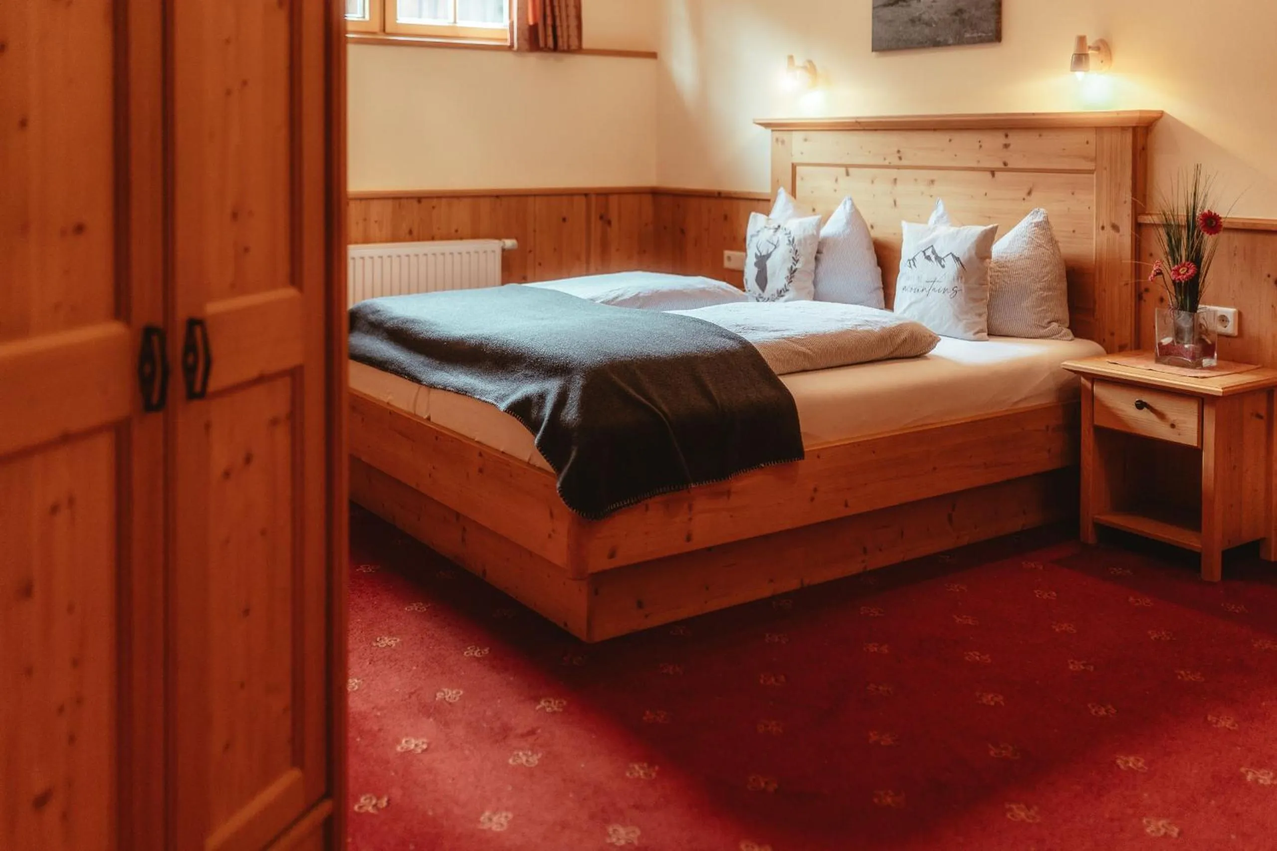 Bedroom, Bed in Hotel Gasthof Walcher