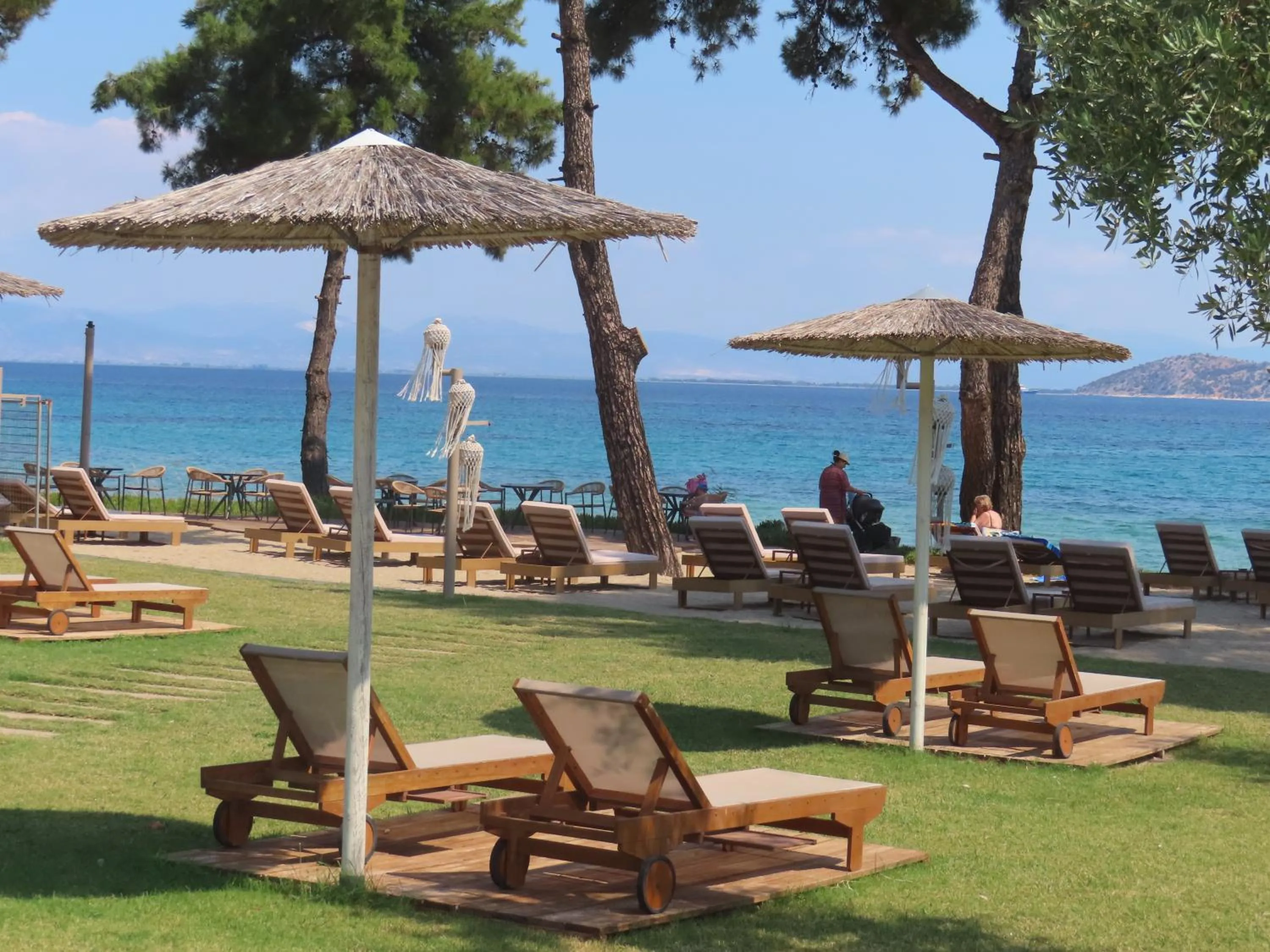 Aroma Beach Bungalows