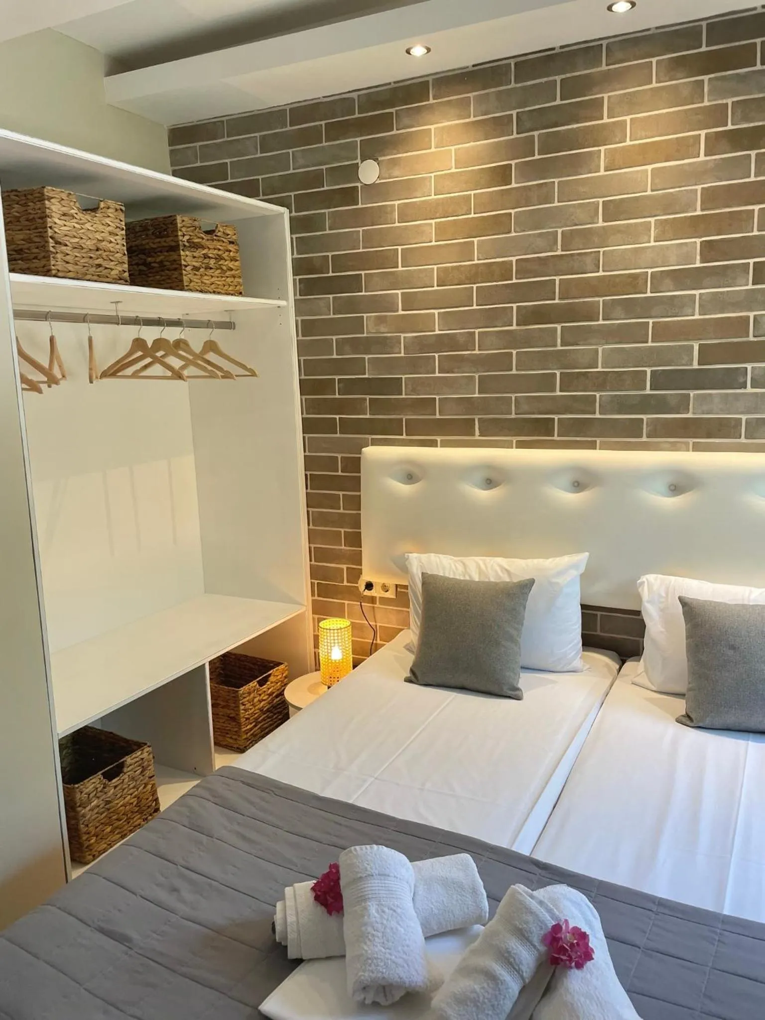 Bedroom, Bed in Aroma Beach Bungalows