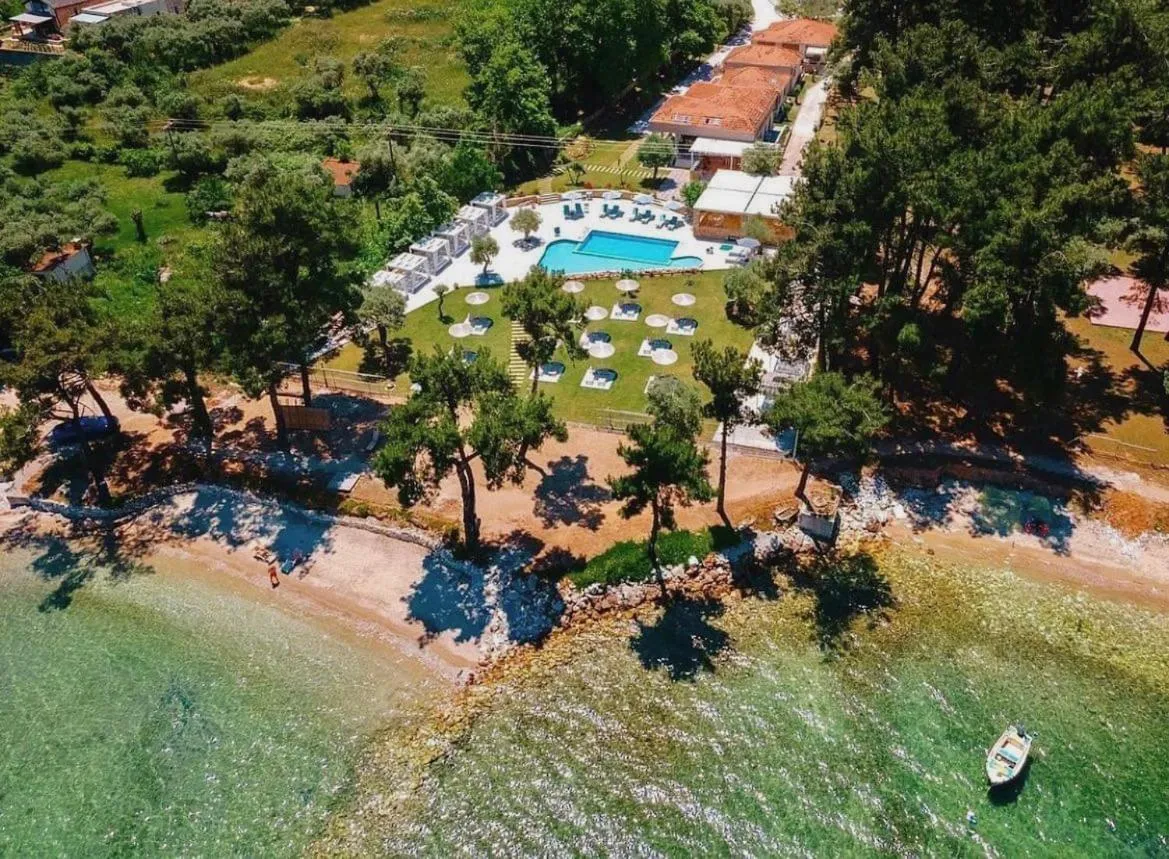 Property building in Aroma Beach Bungalows