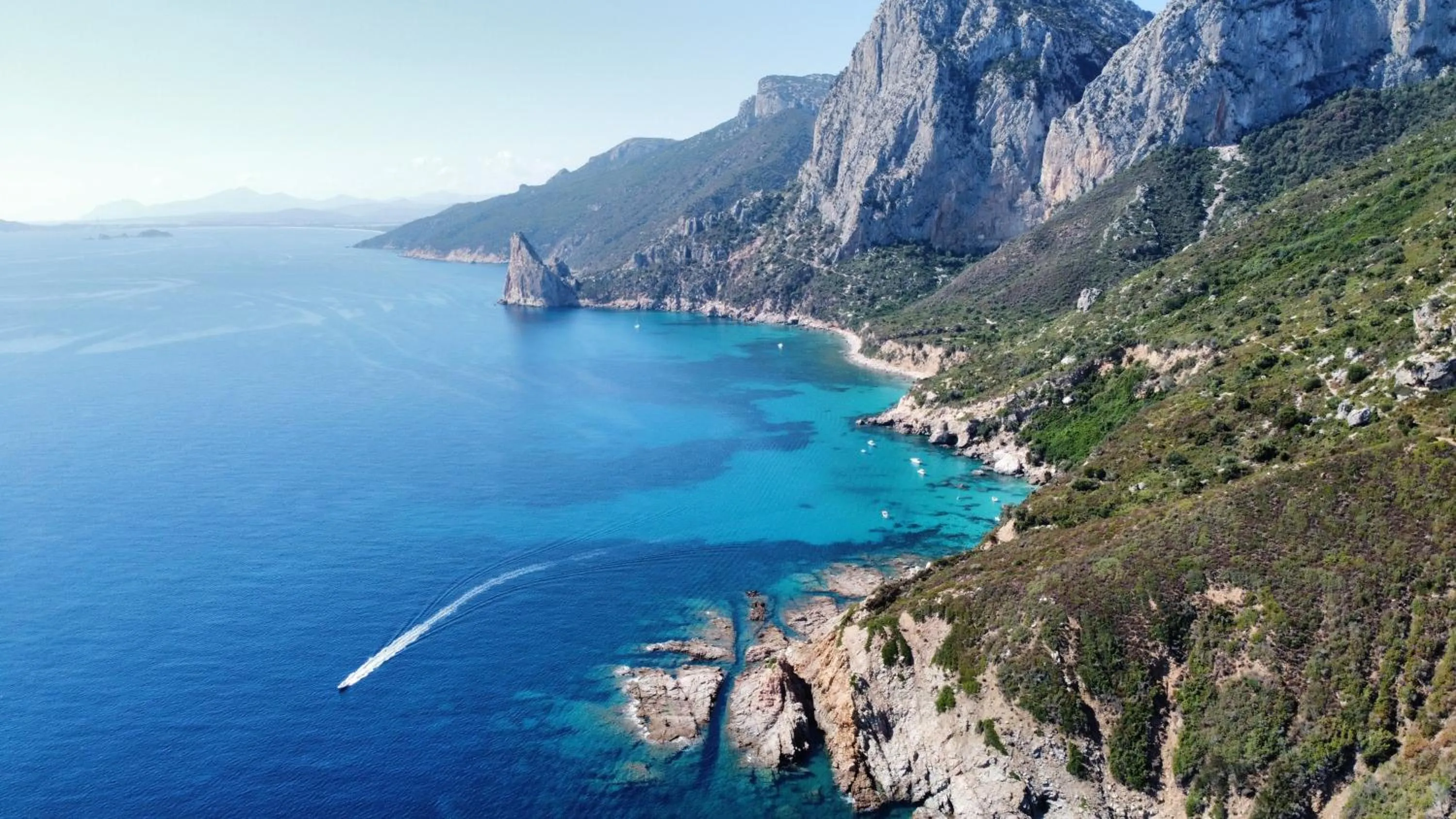 Natural landscape in Hotel Mediterraneo