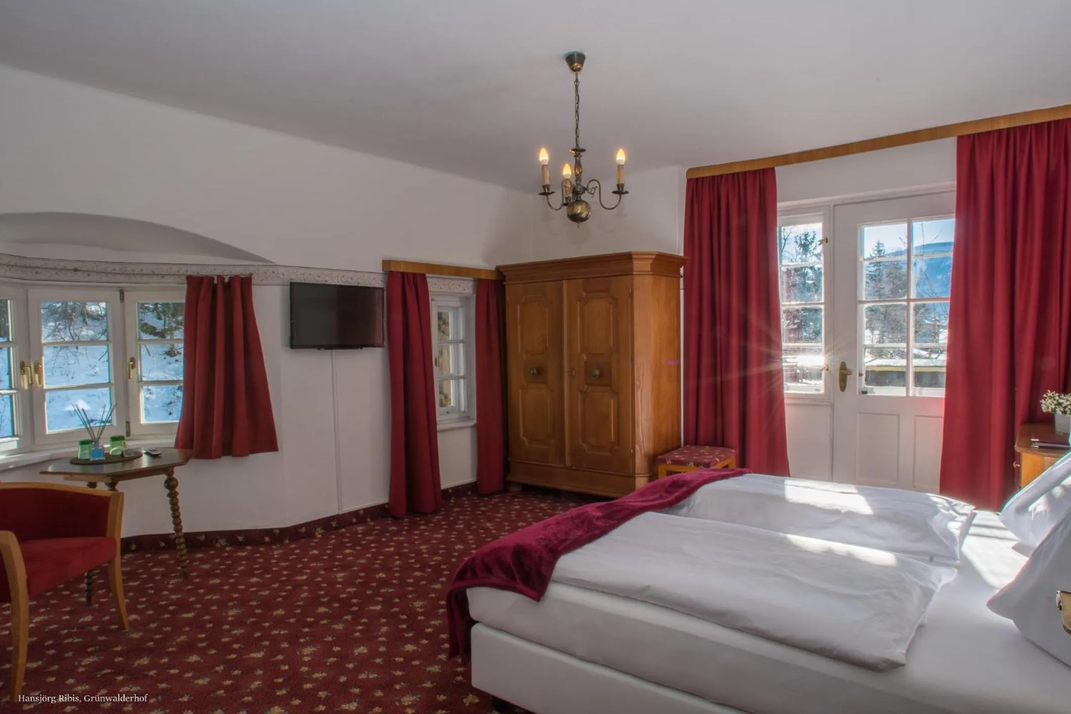Photo of the whole room, Bed in Hotel Restaurant Grünwalderhof