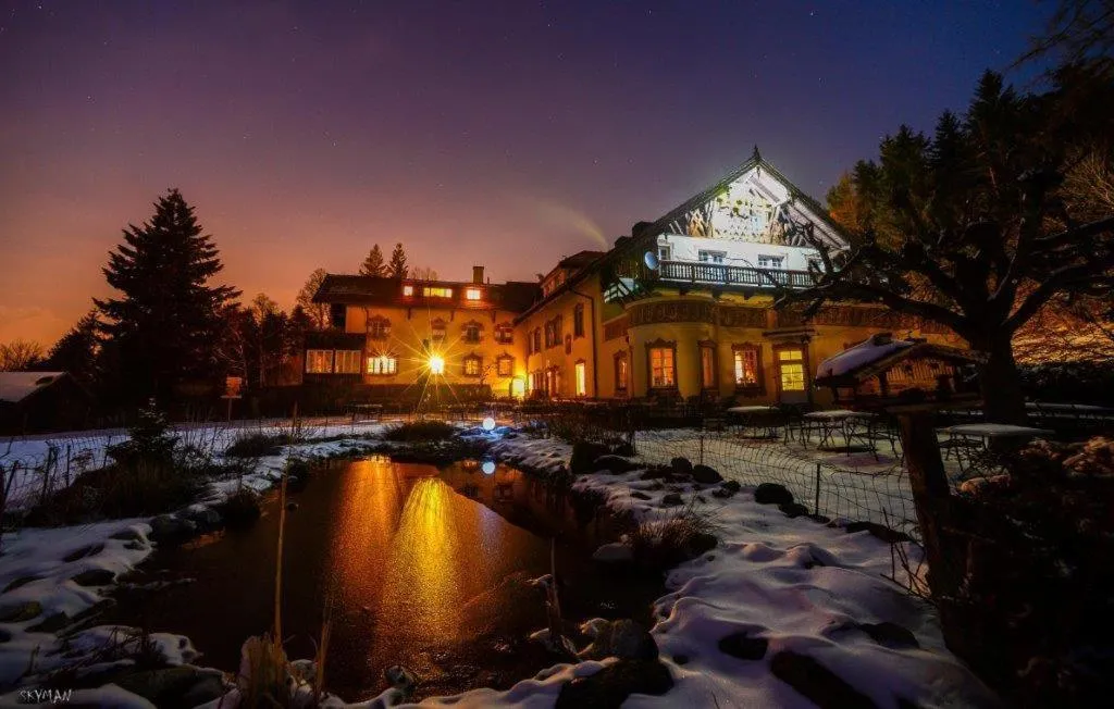 Property building in Hotel Restaurant Grünwalderhof