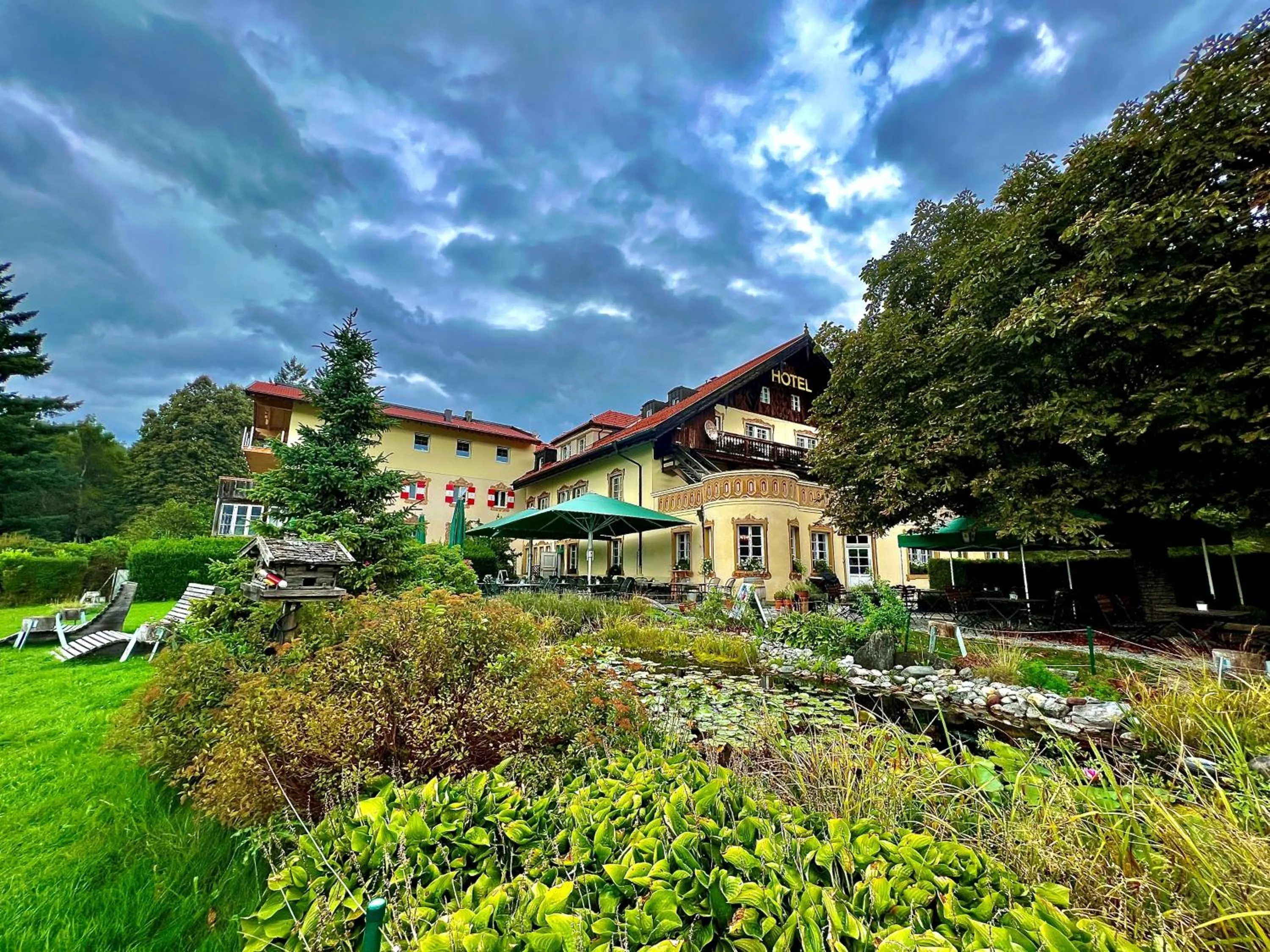 Property building in Hotel Restaurant Grünwalderhof