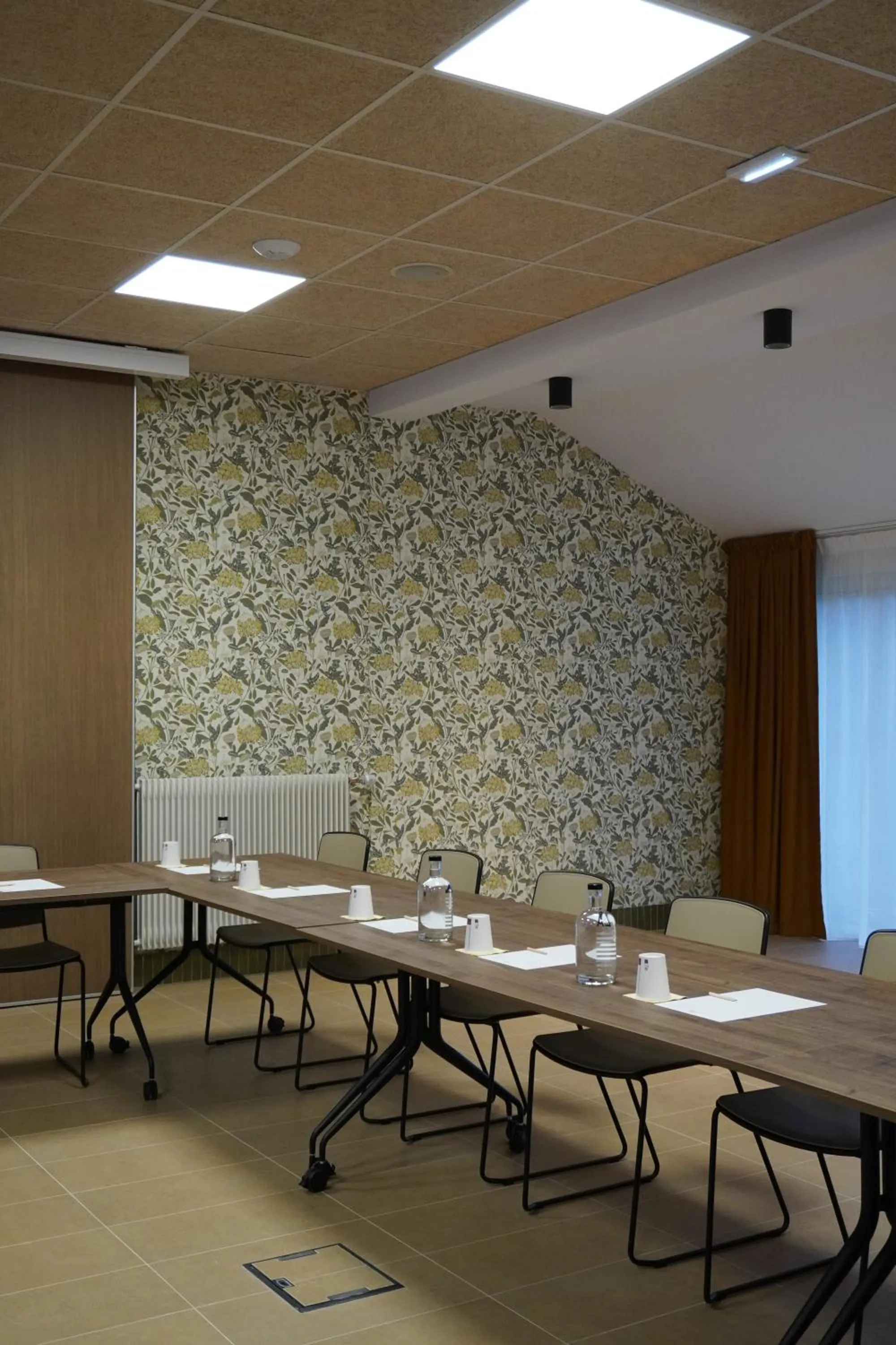 Meeting/conference room in Hôtel Restaurant Ar Milin-Logis hôtels