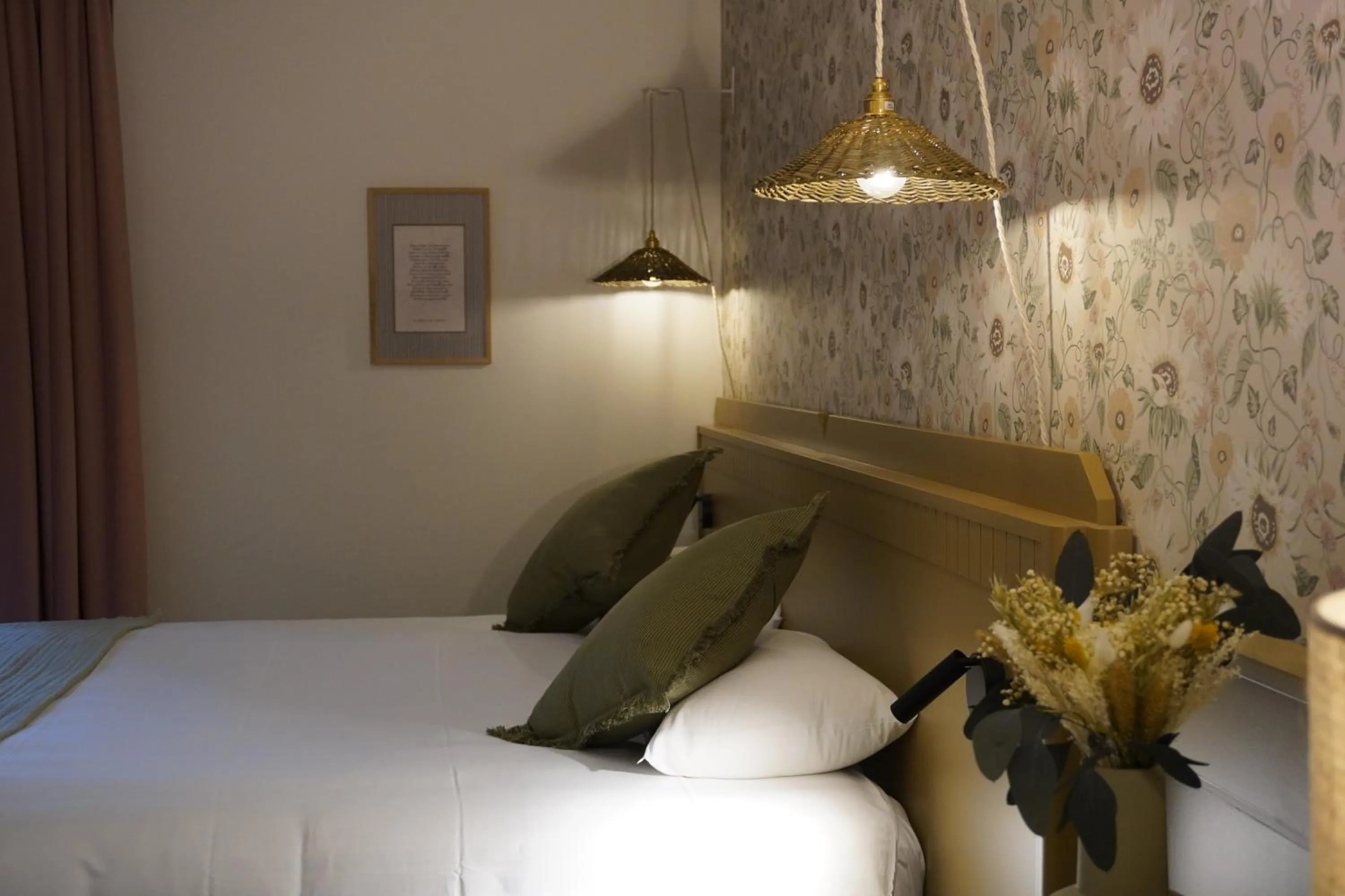 Bed in Hôtel Restaurant Ar Milin-Logis hôtels