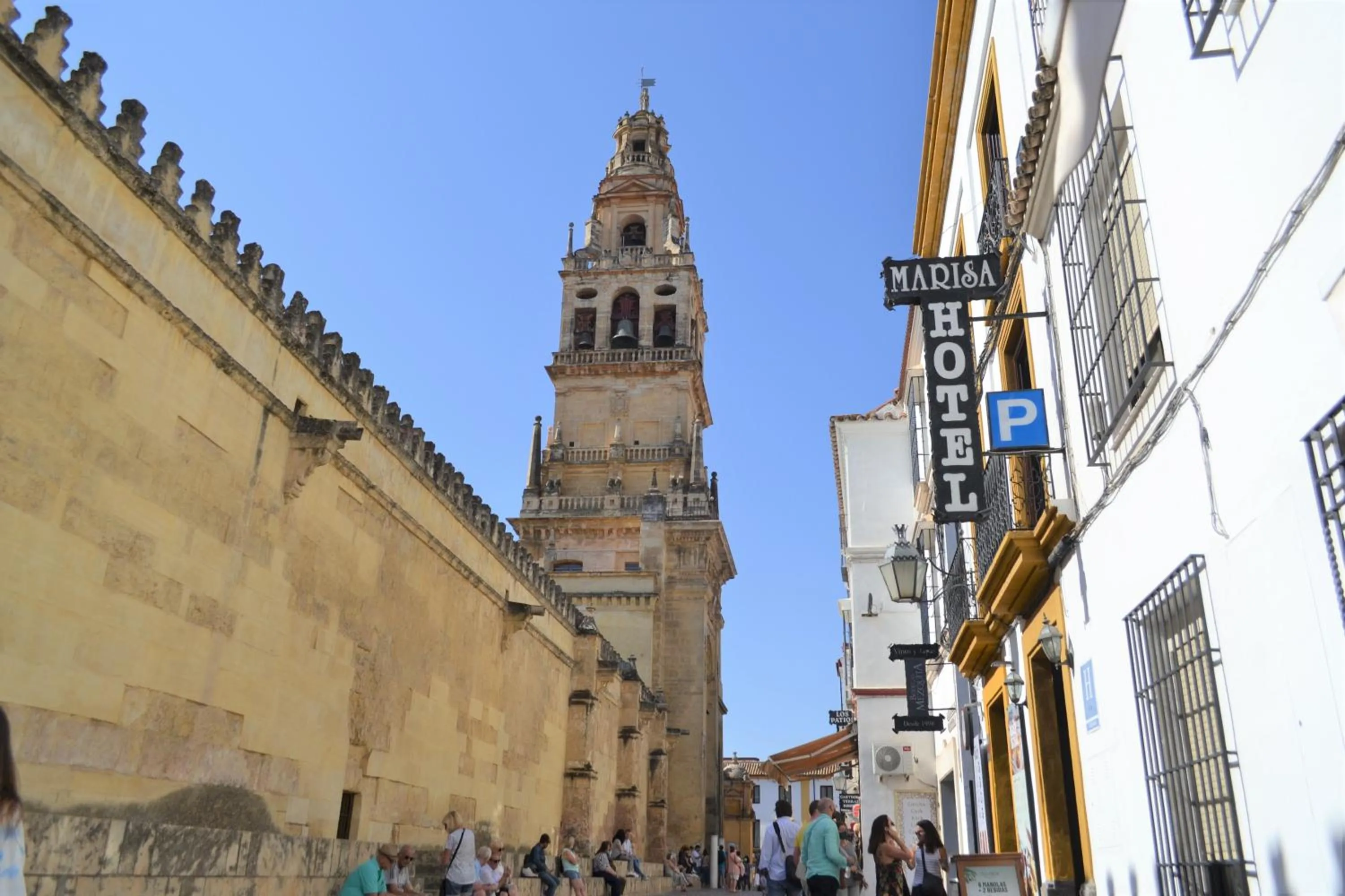 Entertainment in Hotel Marisa