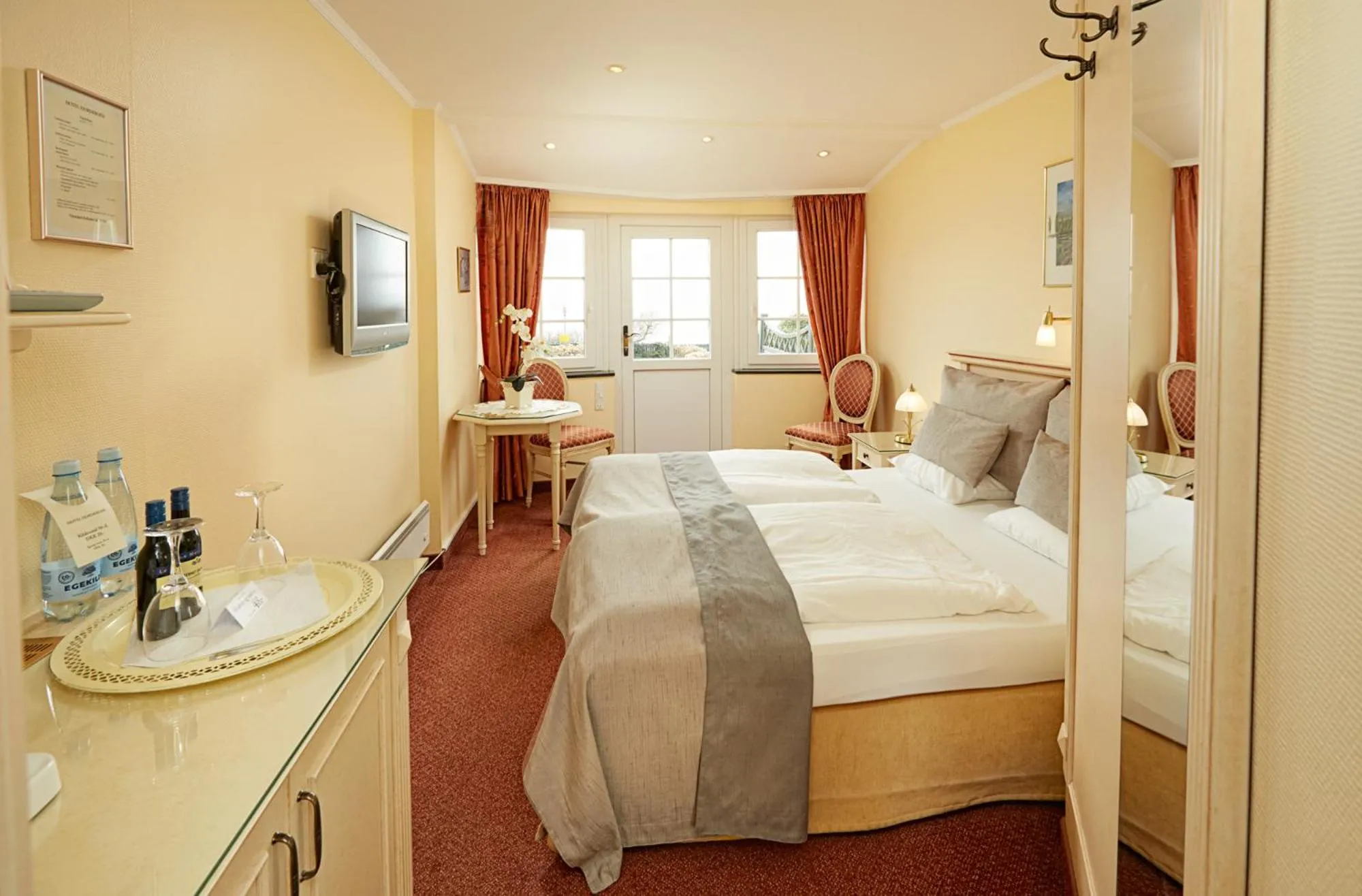 Bed in Hotel Fjordkroen