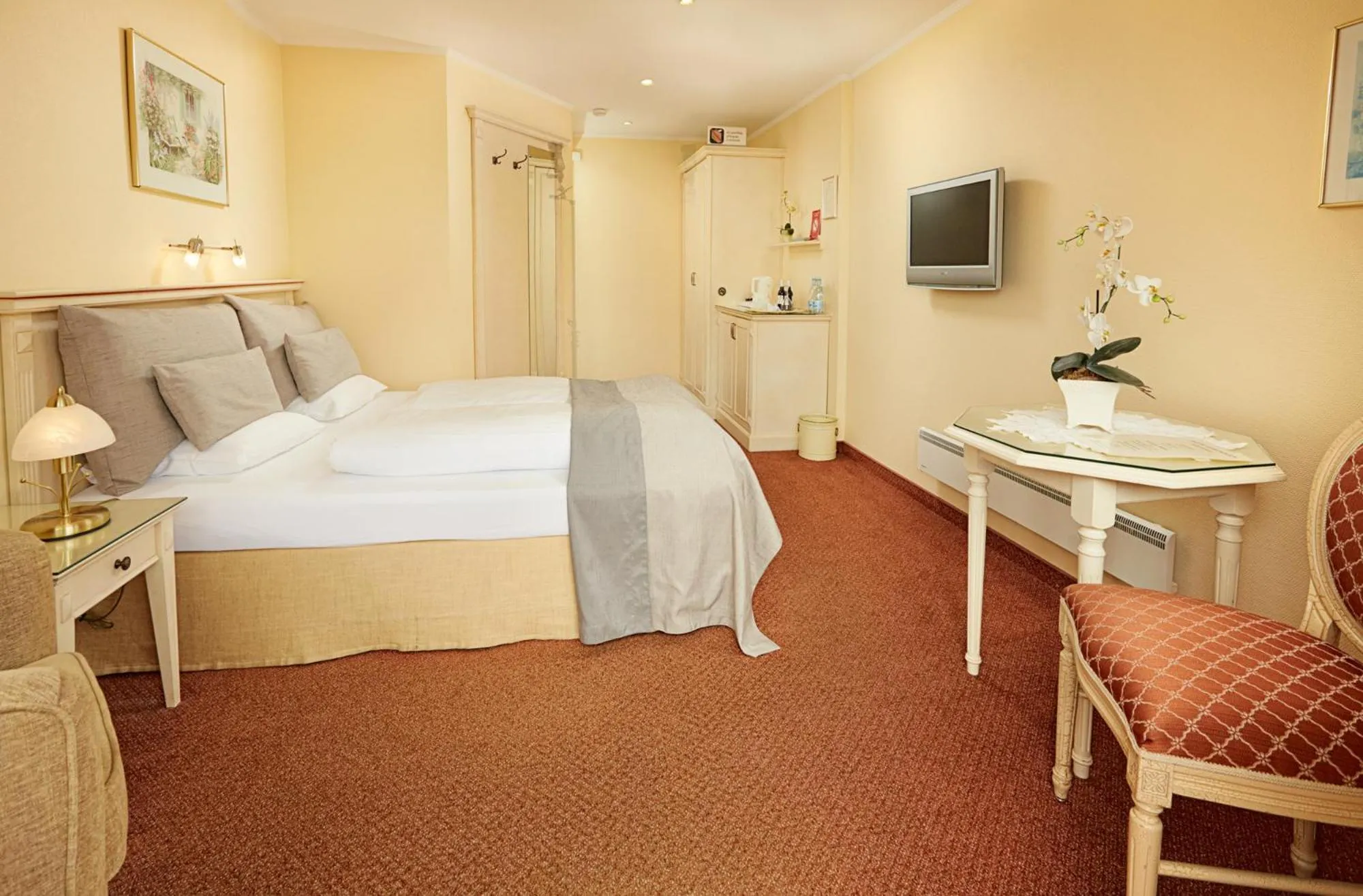 Bed in Hotel Fjordkroen