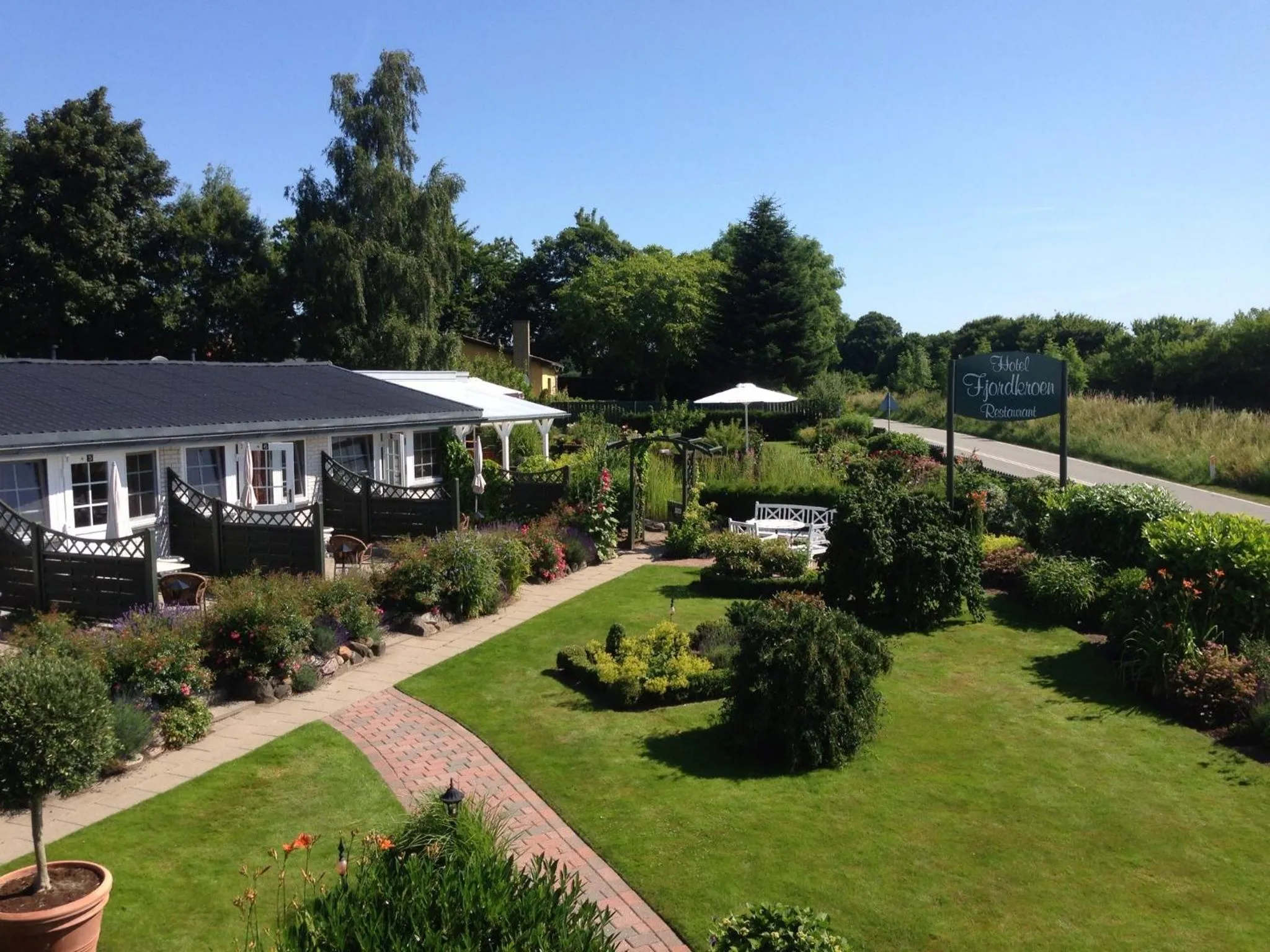 Property building in Hotel Fjordkroen