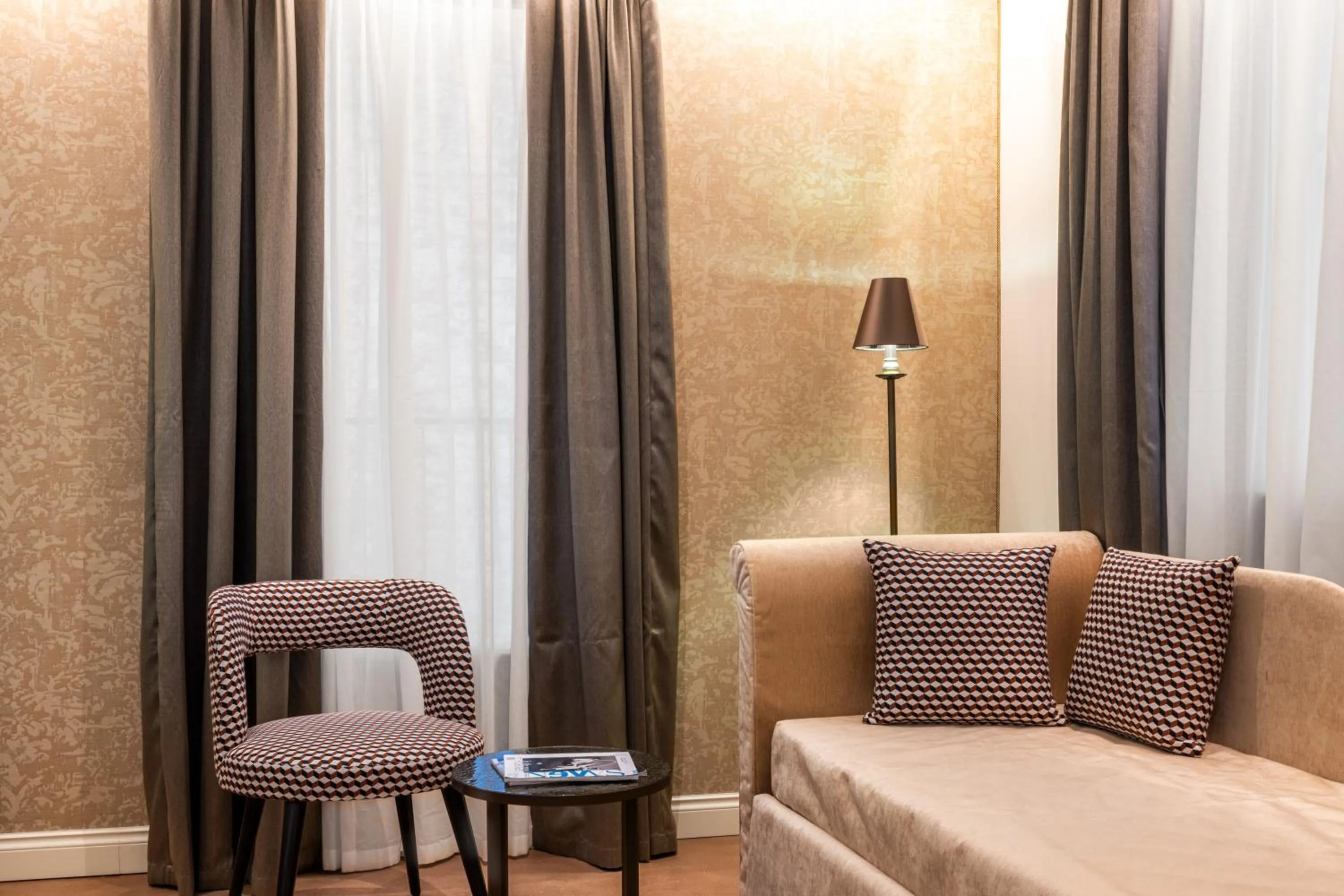 Living room in Acca Hotel