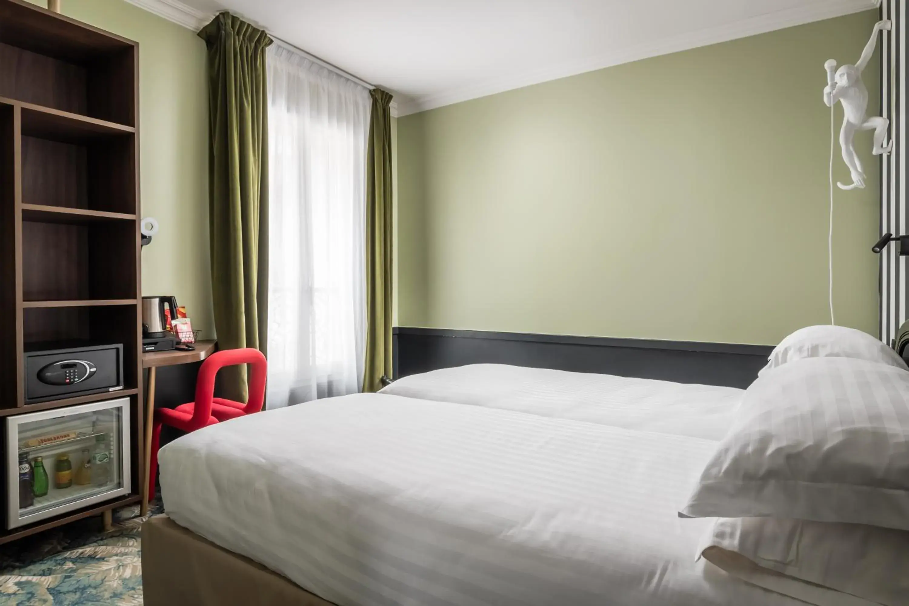 Photo of the whole room, Bed in Hotel Archetype Etoile Photo of the whole room, Bed in Hotel Archetype Etoile