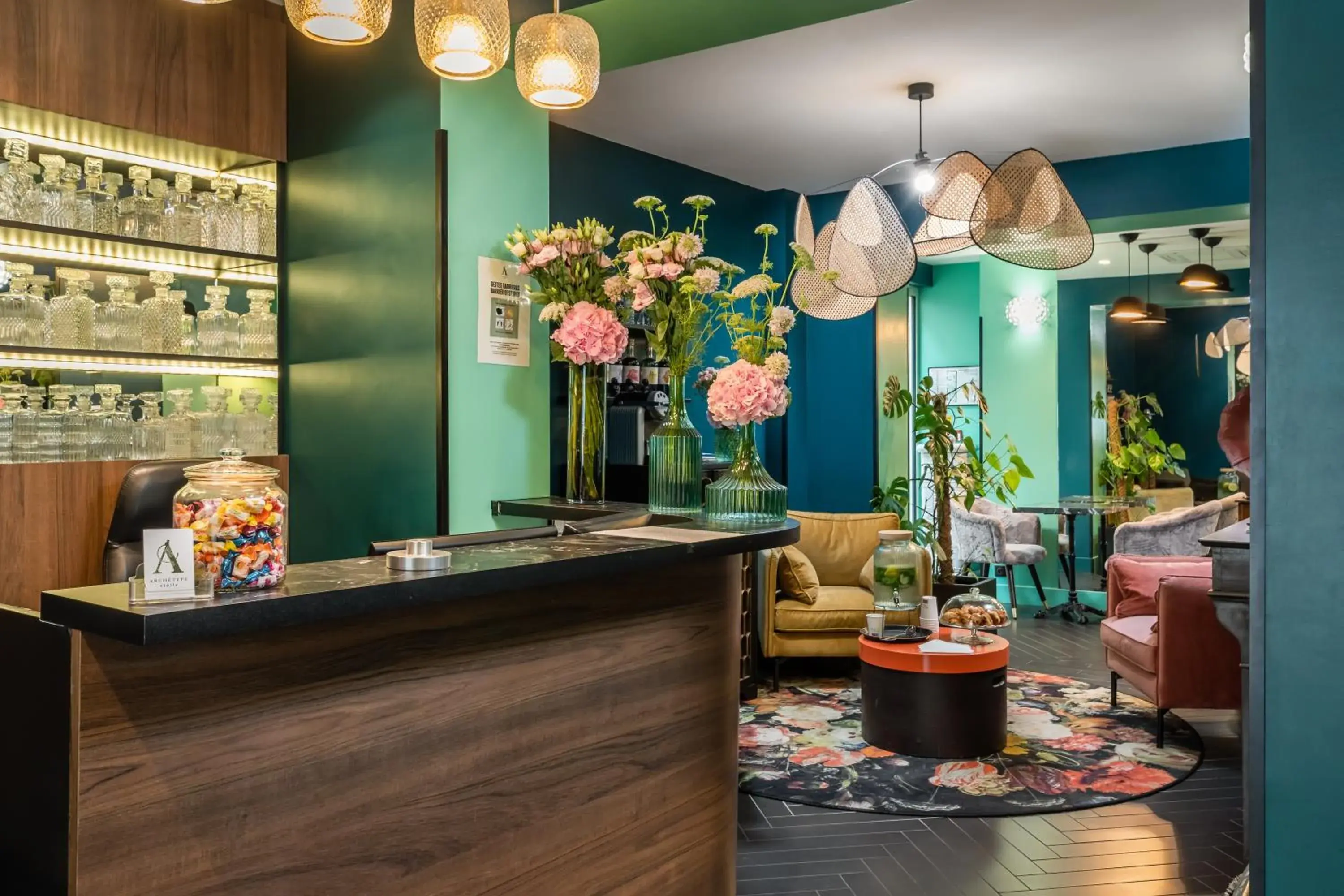 Lobby or reception in Hotel Archetype Etoile Lobby or reception in Hotel Archetype Etoile