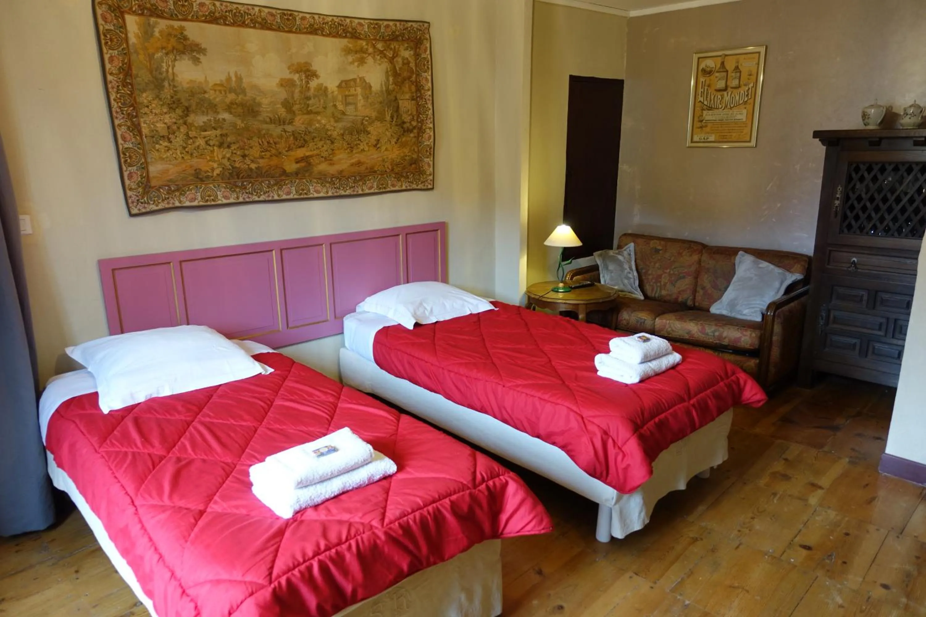 Bedroom in Chateau du Terrail
