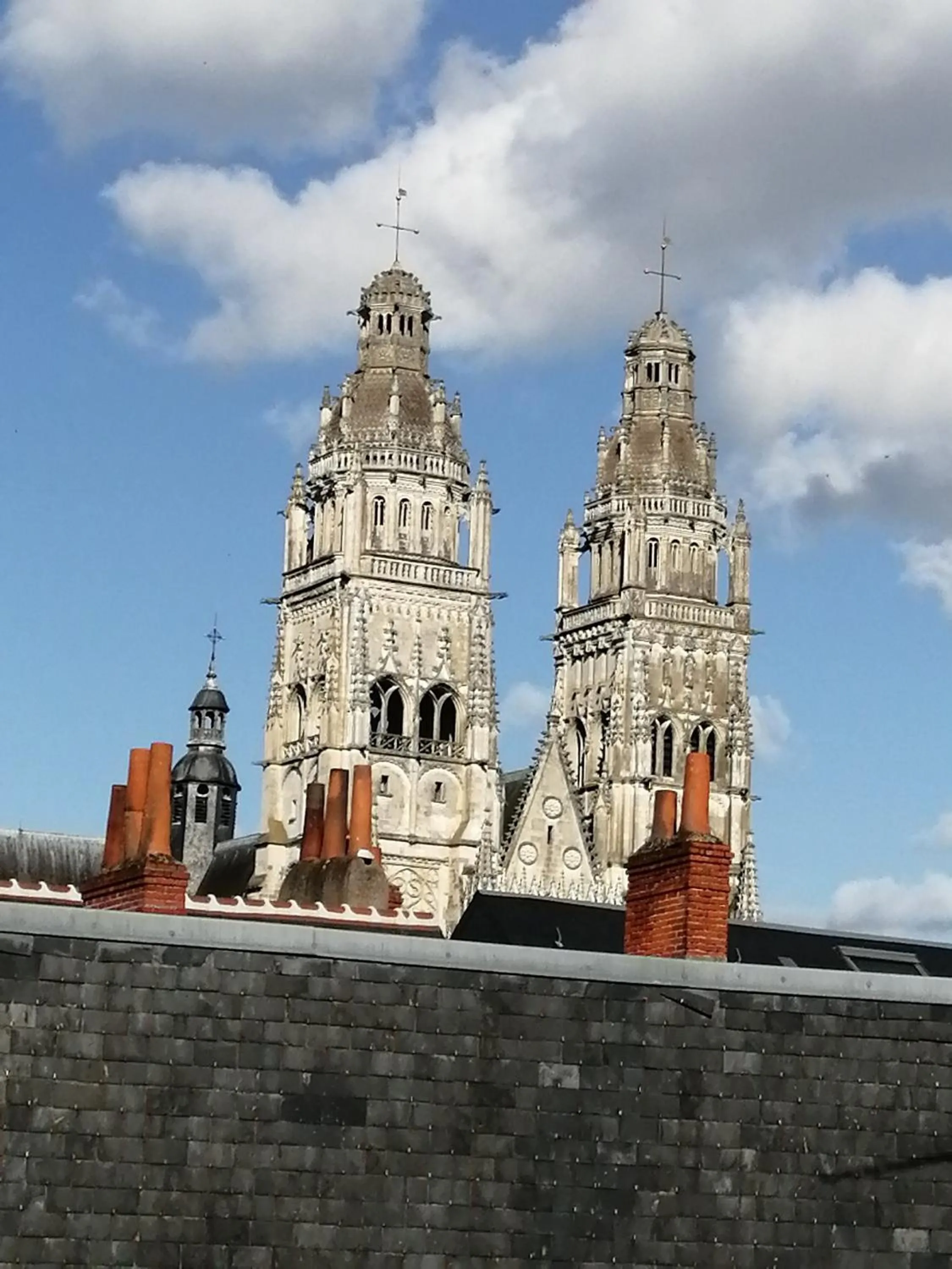 City view in Hotel Du Cygne Tours