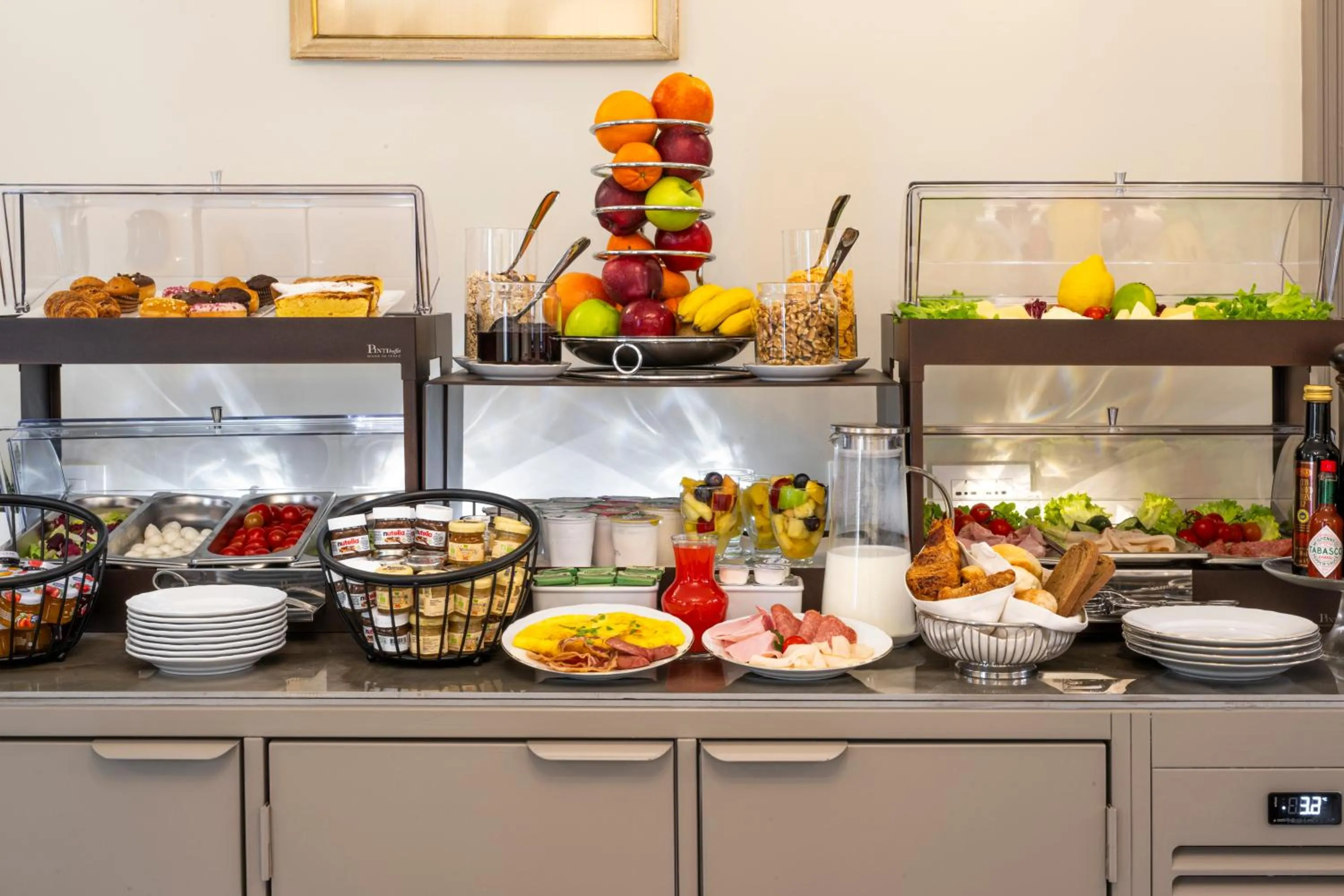 Food and drinks in Hotel Palazzina Sardi