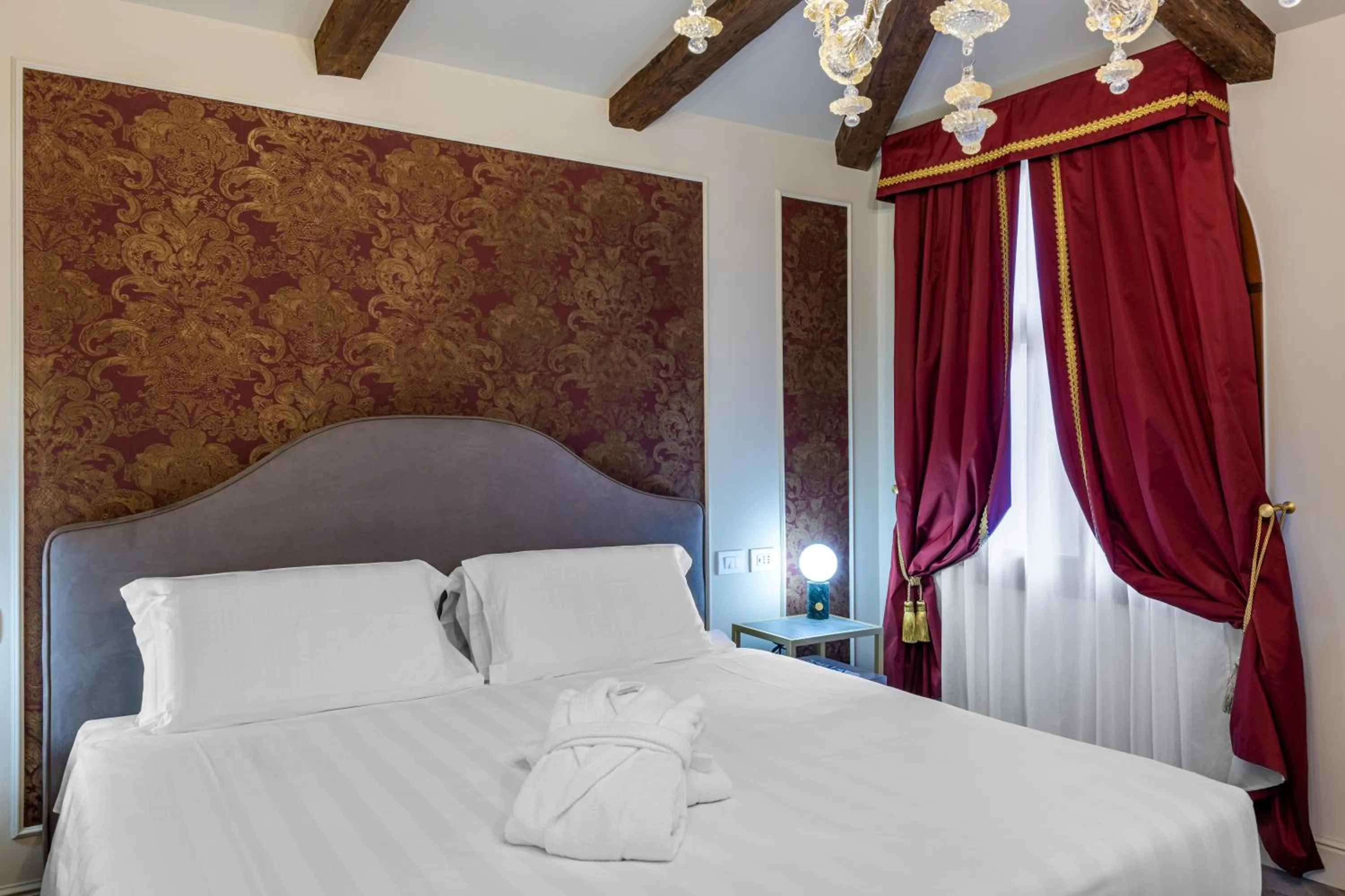 Bed in Hotel Palazzina Sardi