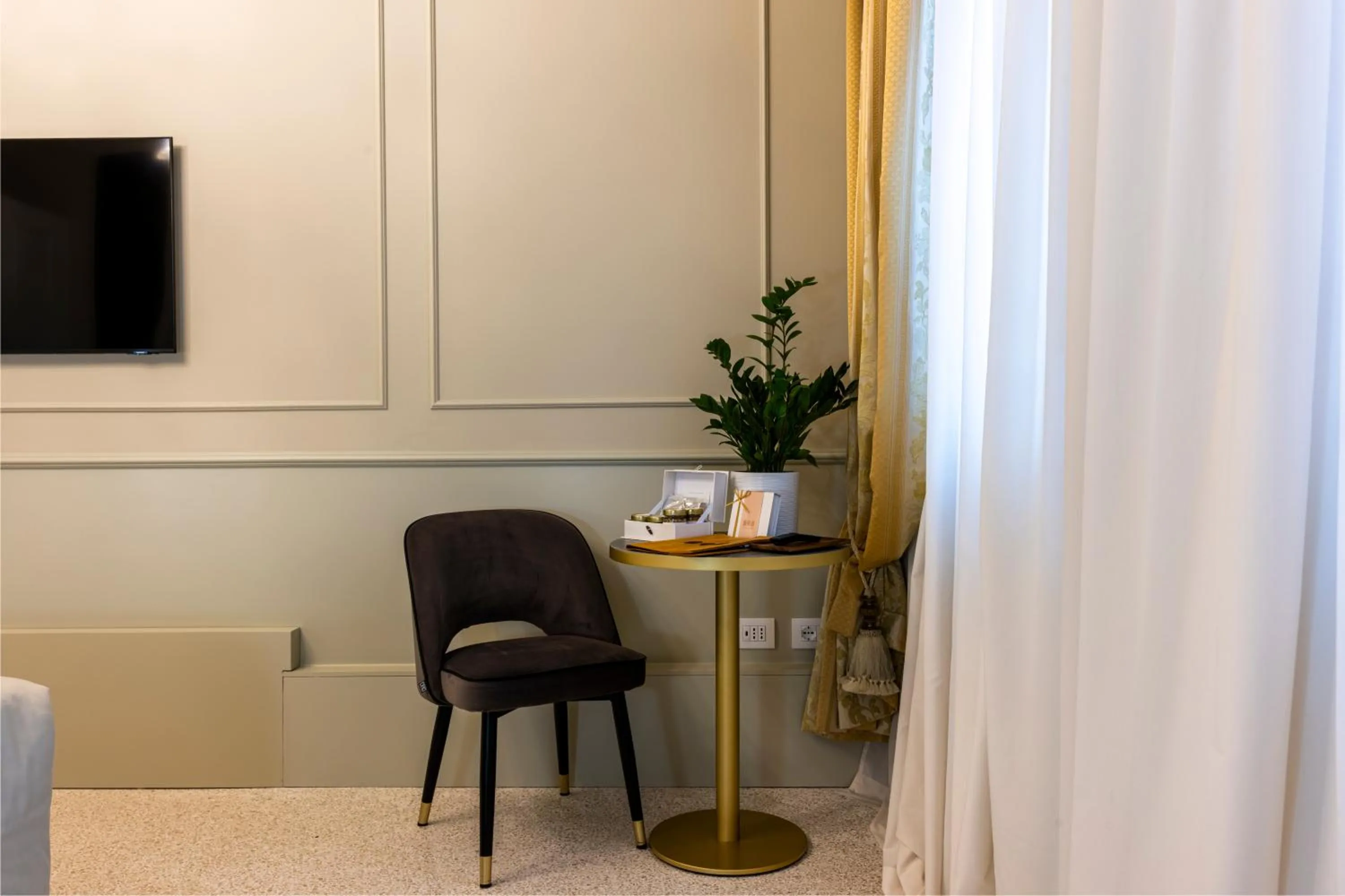 Decorative detail in Hotel Palazzina Sardi