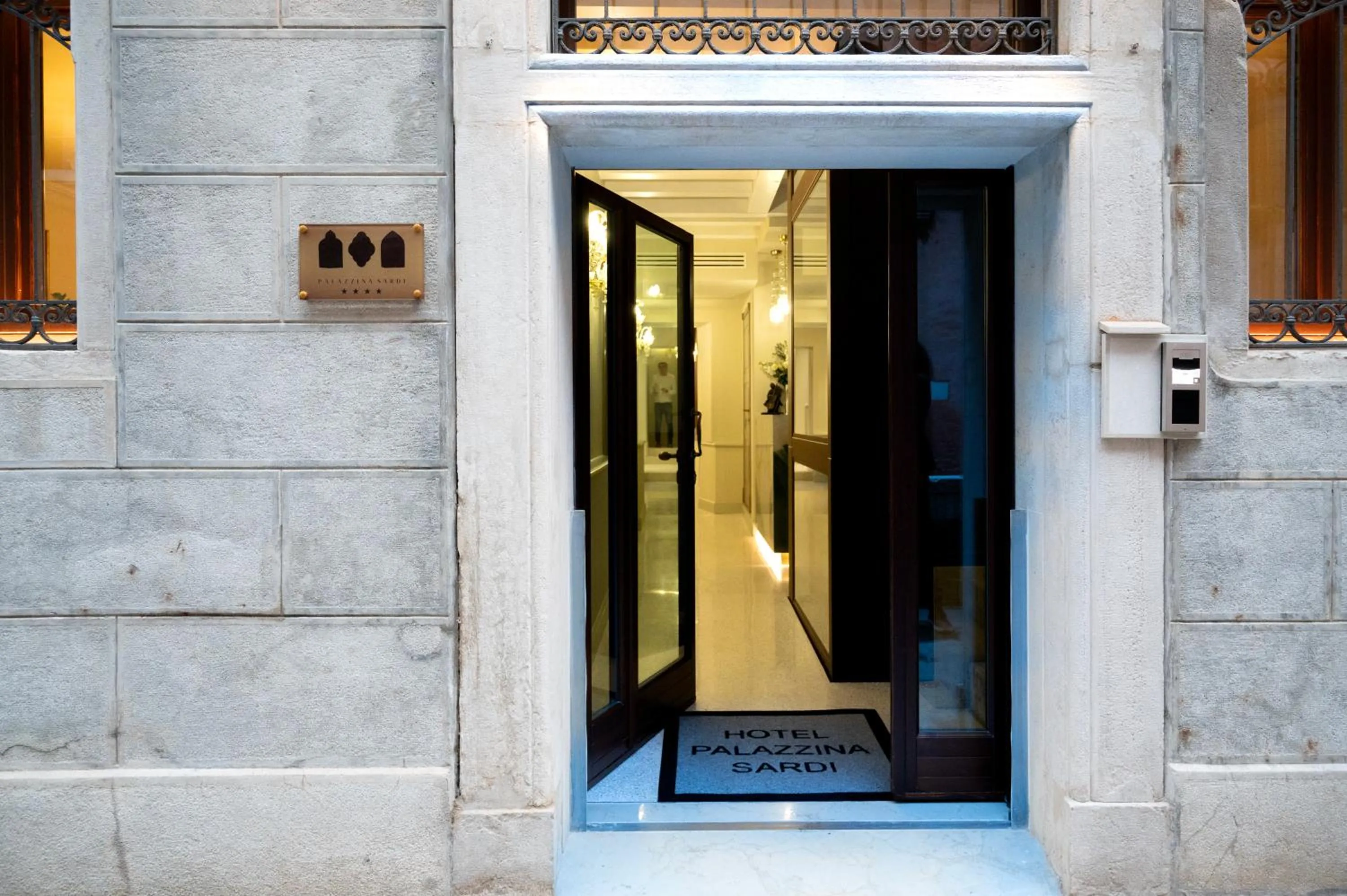 Facade/entrance in Hotel Palazzina Sardi
