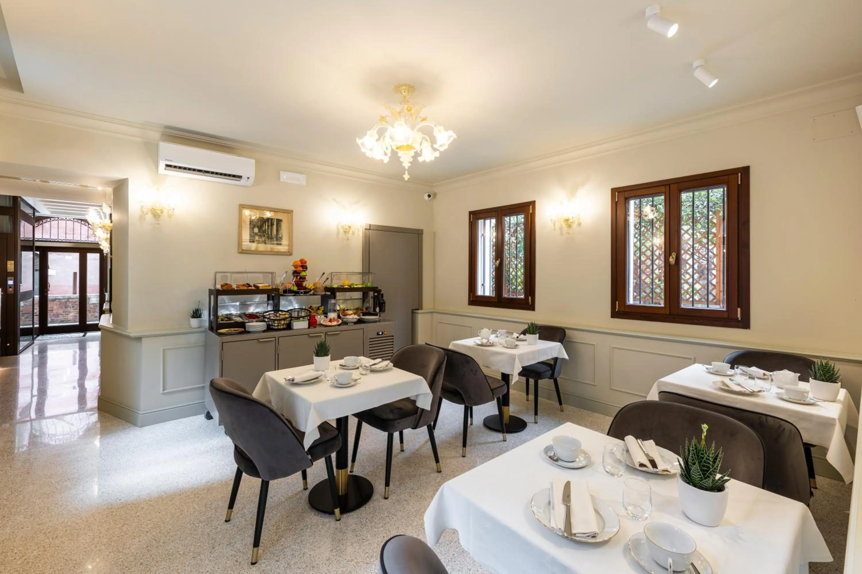 Breakfast in Hotel Palazzina Sardi