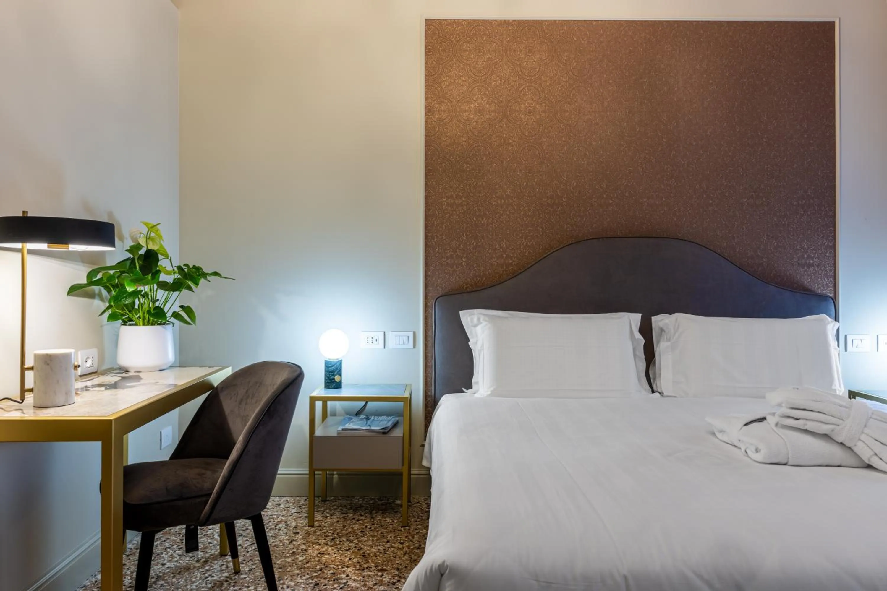 Bed in Hotel Palazzina Sardi