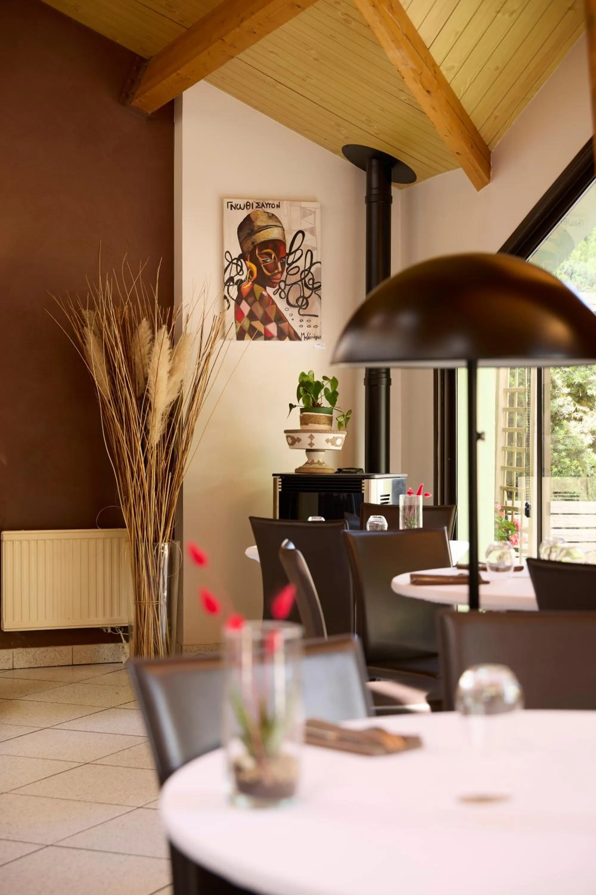 Restaurant/places to eat in Hôtel-Restaurant Le Calice Du Gevaudan - A75