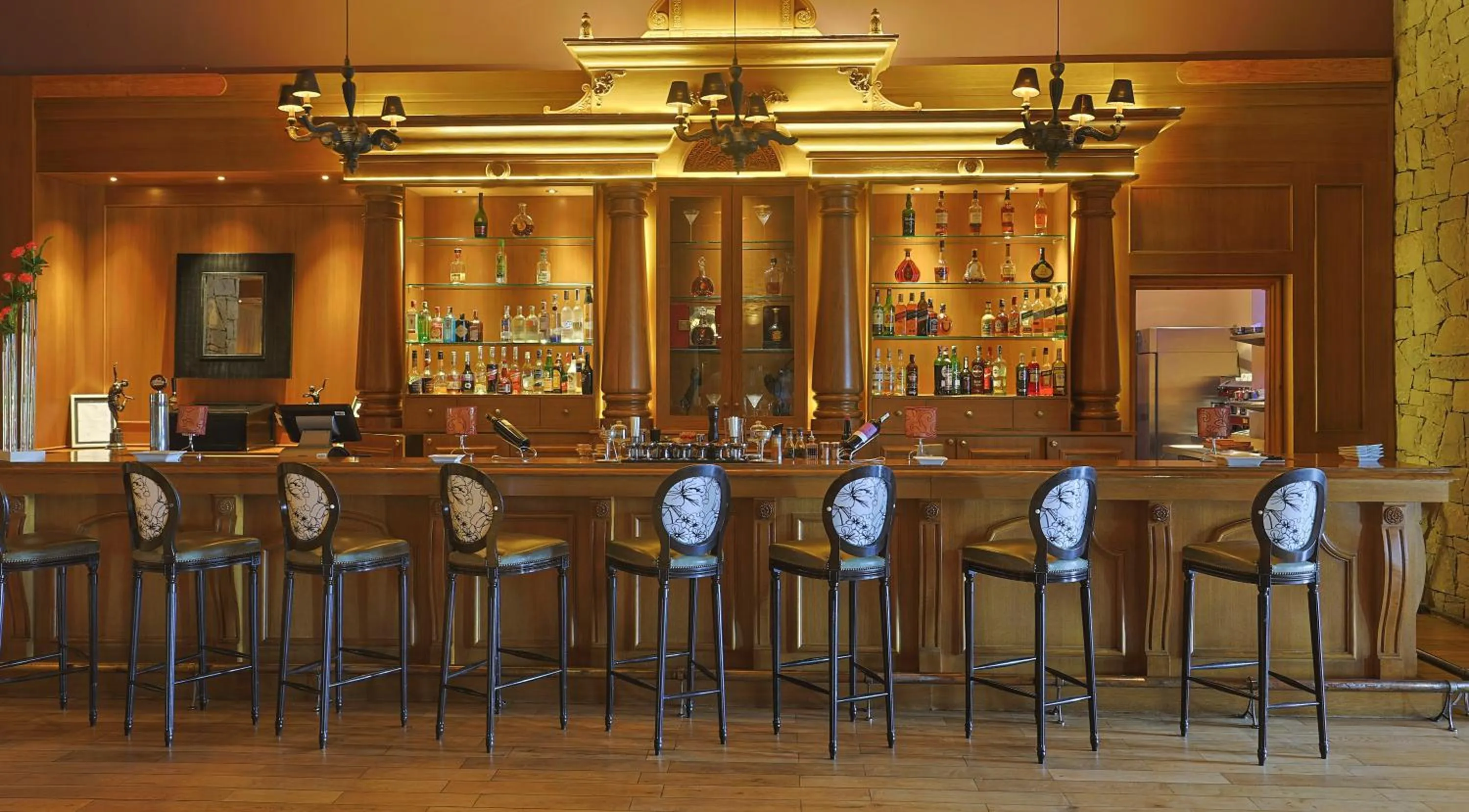 Restaurant/places to eat in Michlifen Resort & Golf