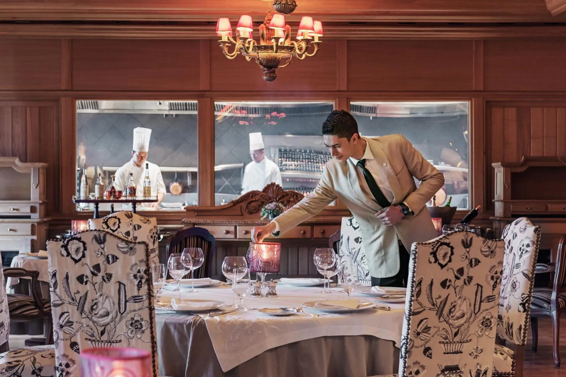 Restaurant/places to eat in Michlifen Resort & Golf