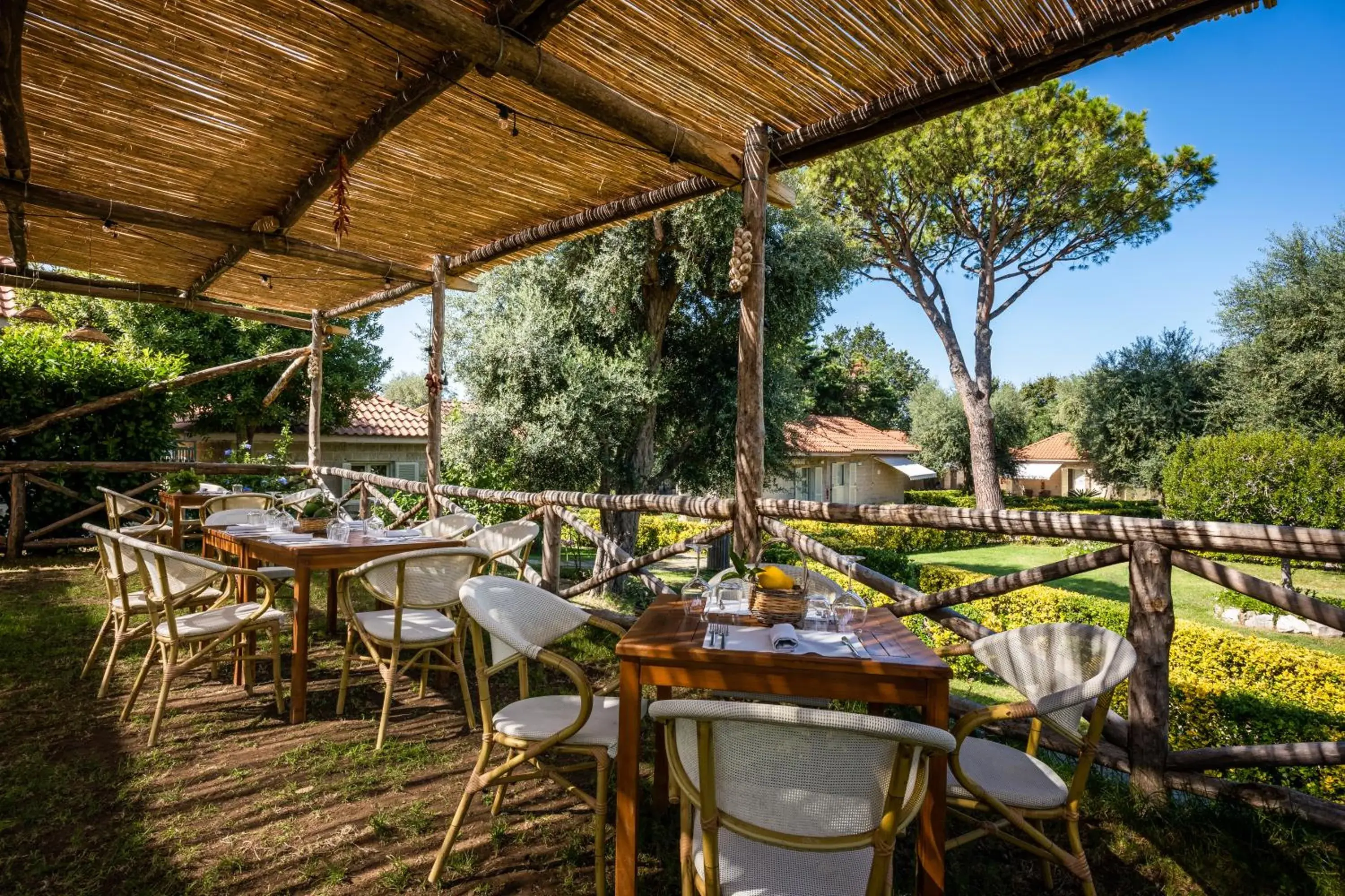 Restaurant/places to eat in Sopramare Resort Restaurant/places to eat in Sopramare Resort