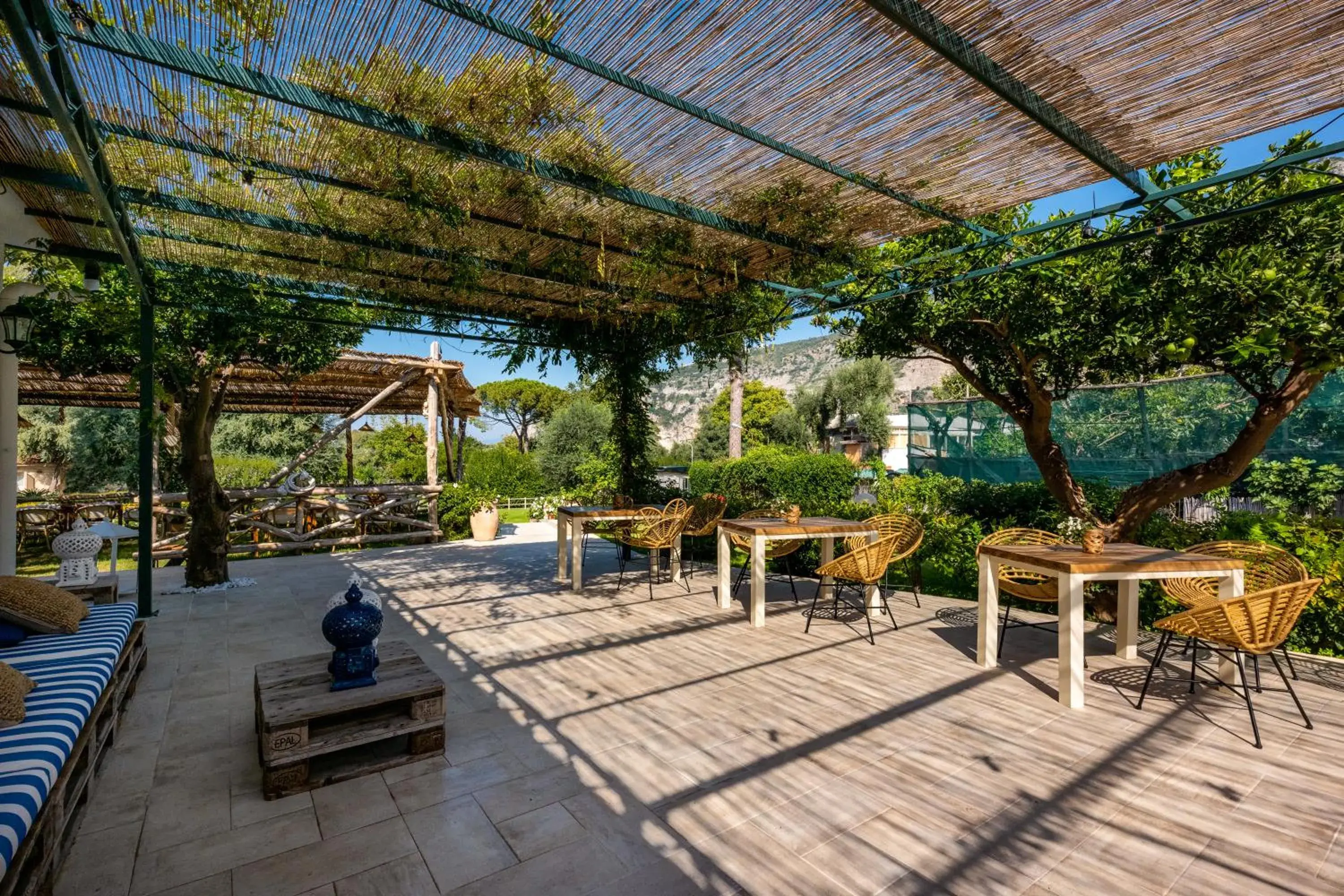 Restaurant/places to eat in Sopramare Resort Restaurant/places to eat in Sopramare Resort