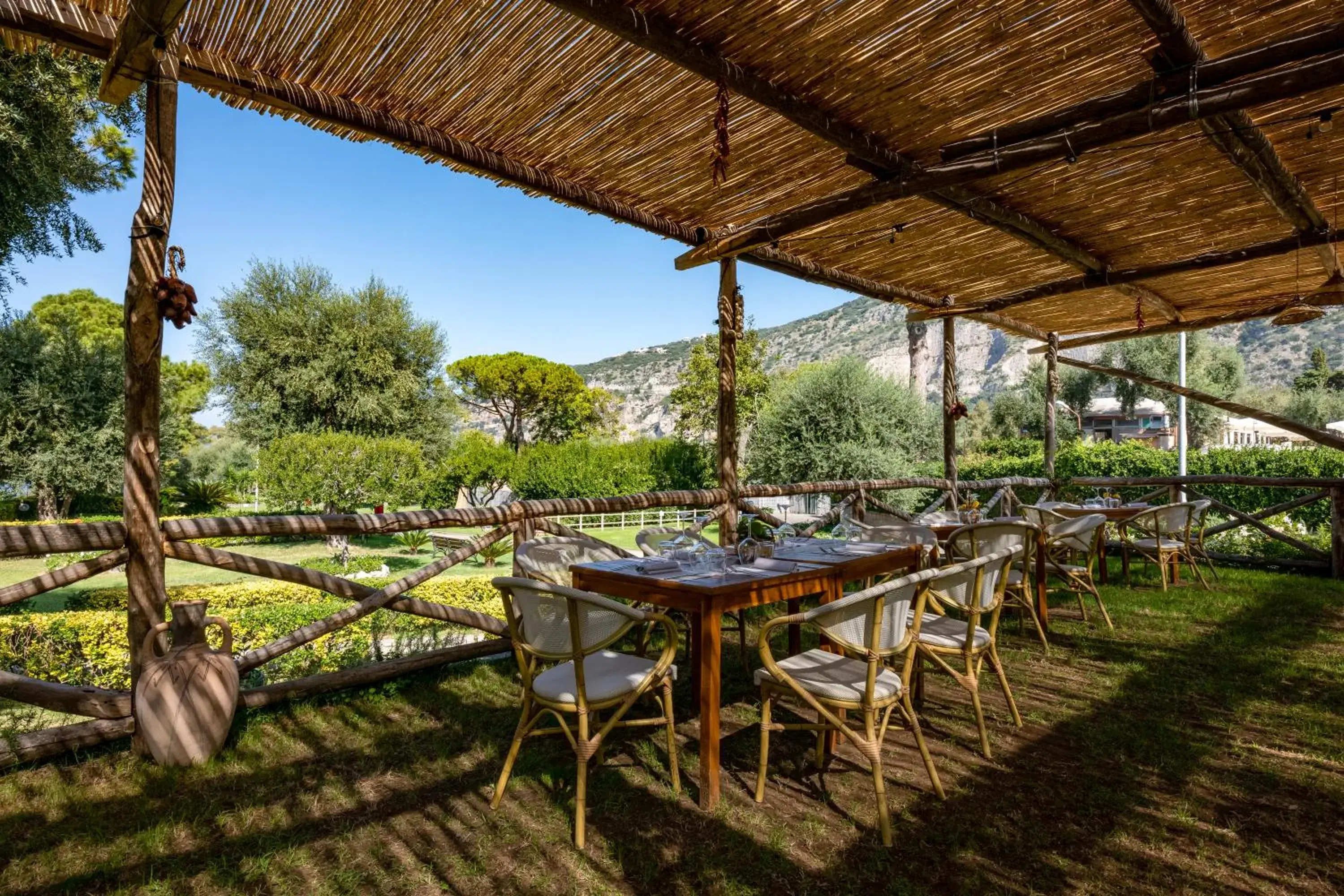 Restaurant/places to eat in Sopramare Resort Restaurant/places to eat in Sopramare Resort