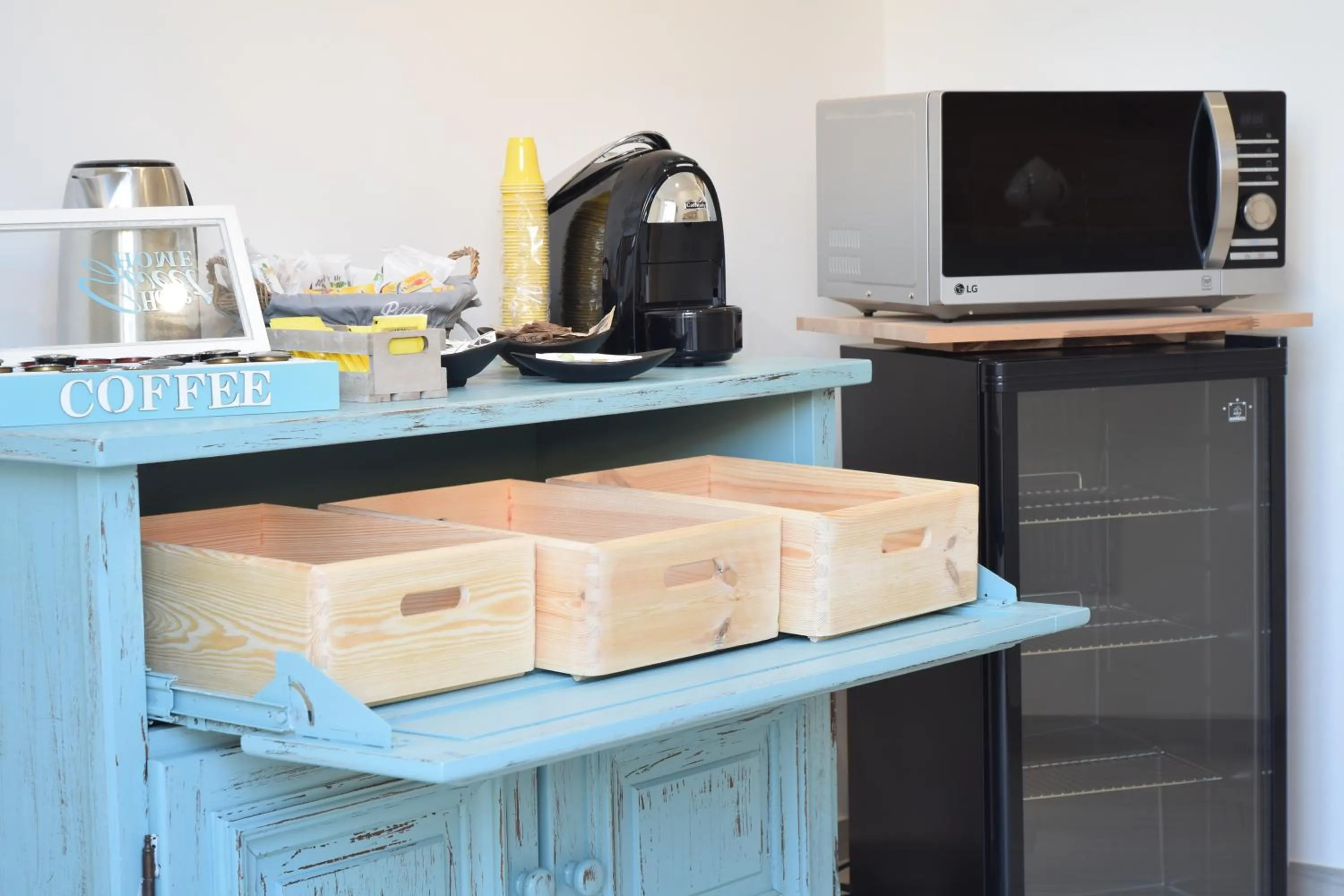 Food and drinks in B&B La Focara